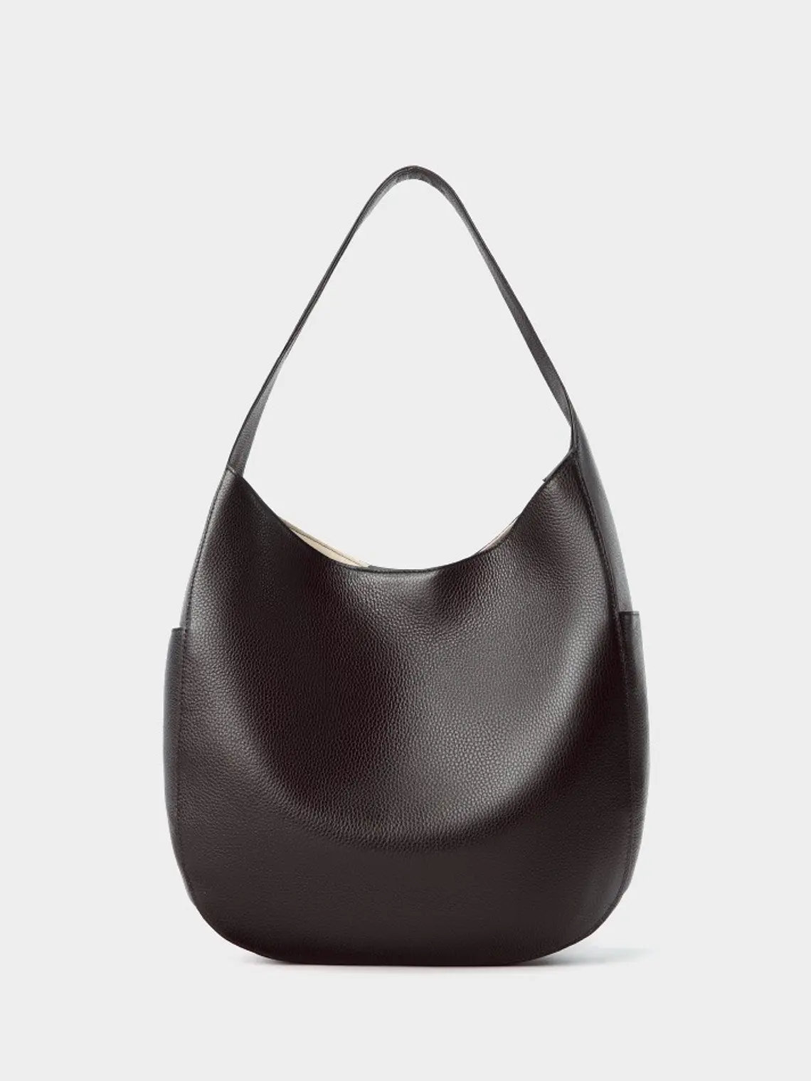 Bolso Hobo de Cuero Vacuno · Silueta Suave · Estilo Minimalista 4
