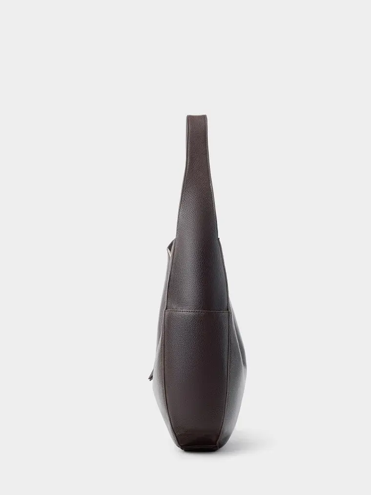 Bolso Hobo de Cuero Vacuno · Silueta Suave · Estilo Minimalista 6