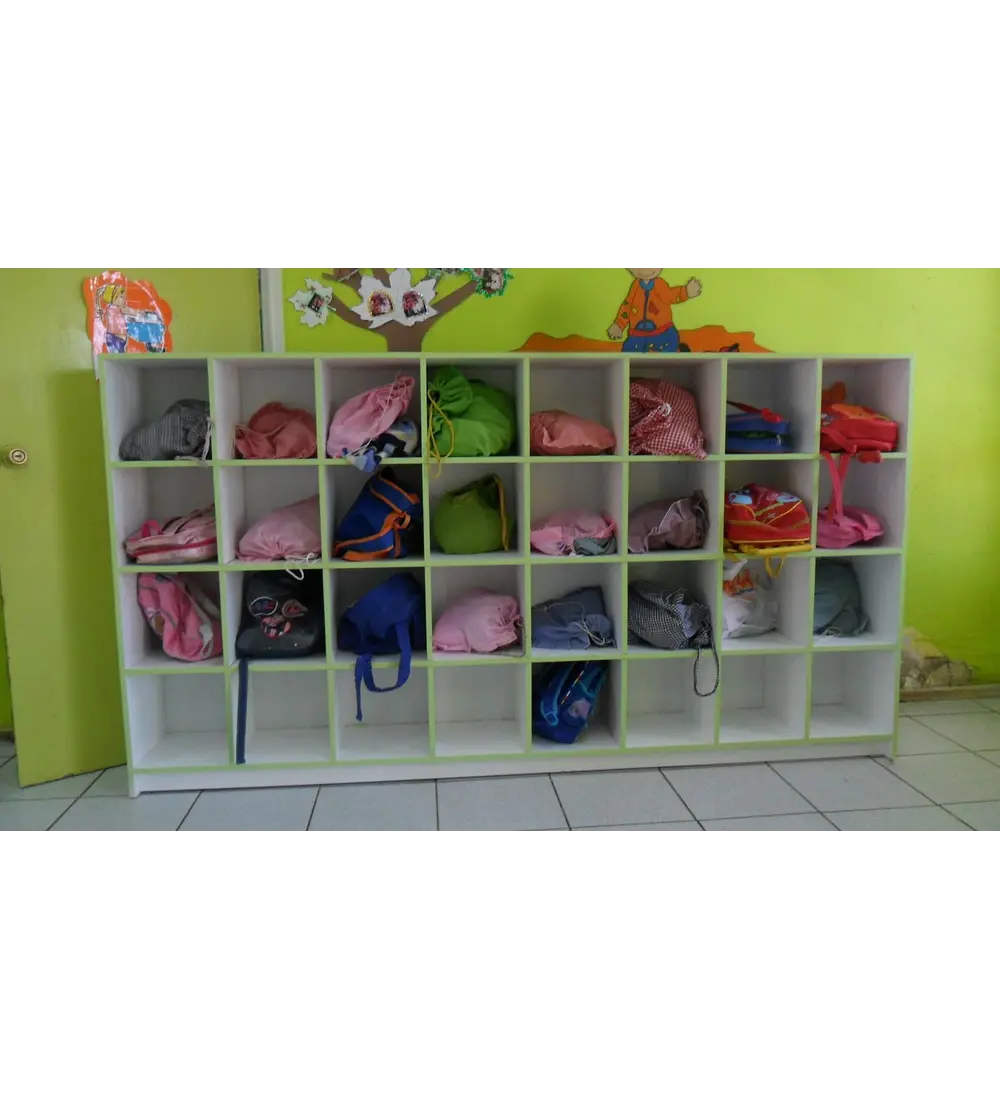 Estante para bolsos mochilas