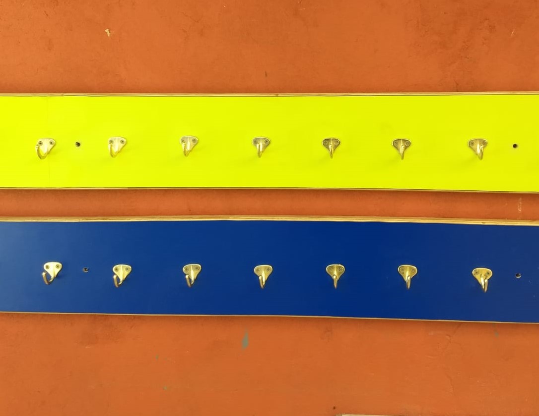 Perchero para colegios 