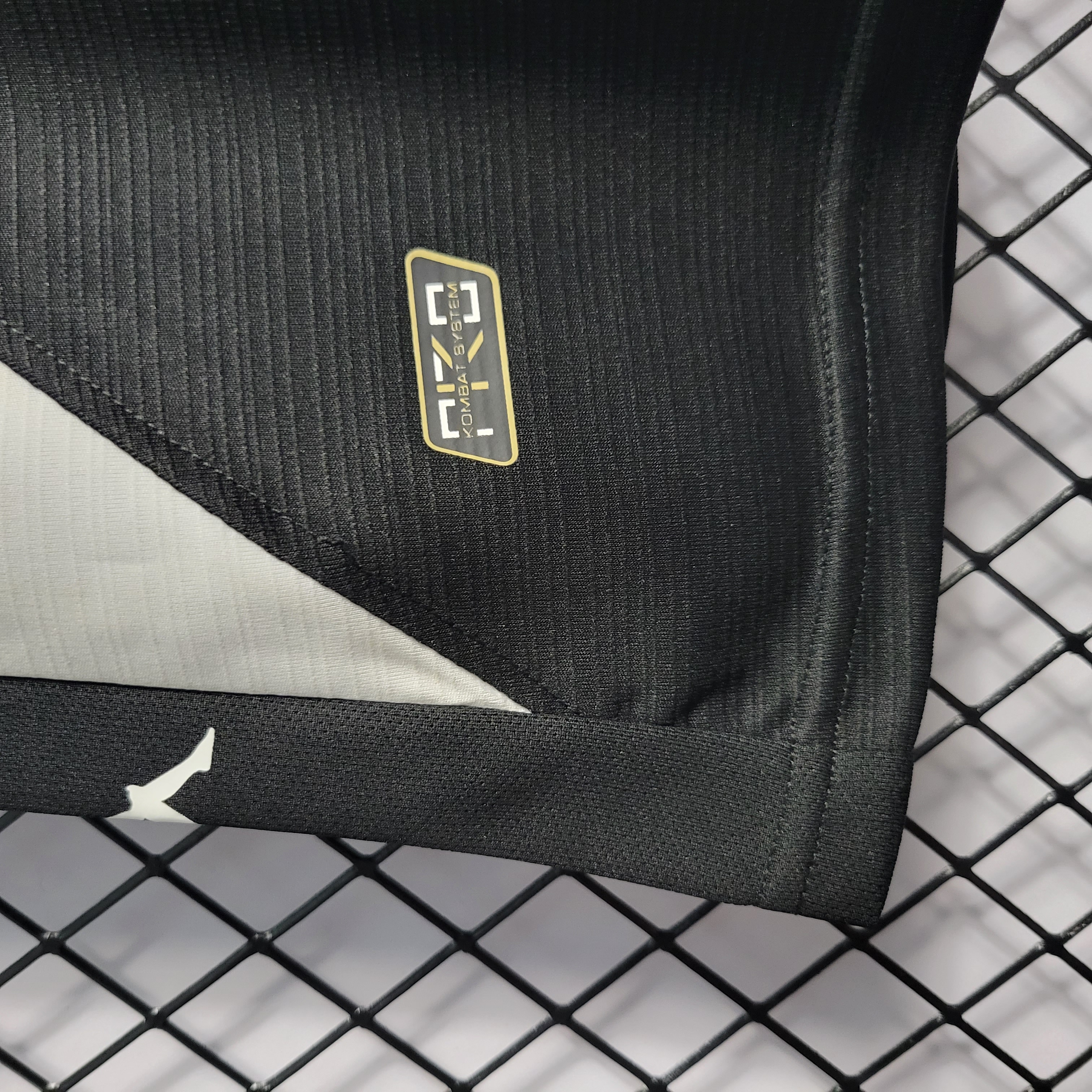 VASCO DA GAMA HOME 22/23 TORCEDOR FEMININO 3