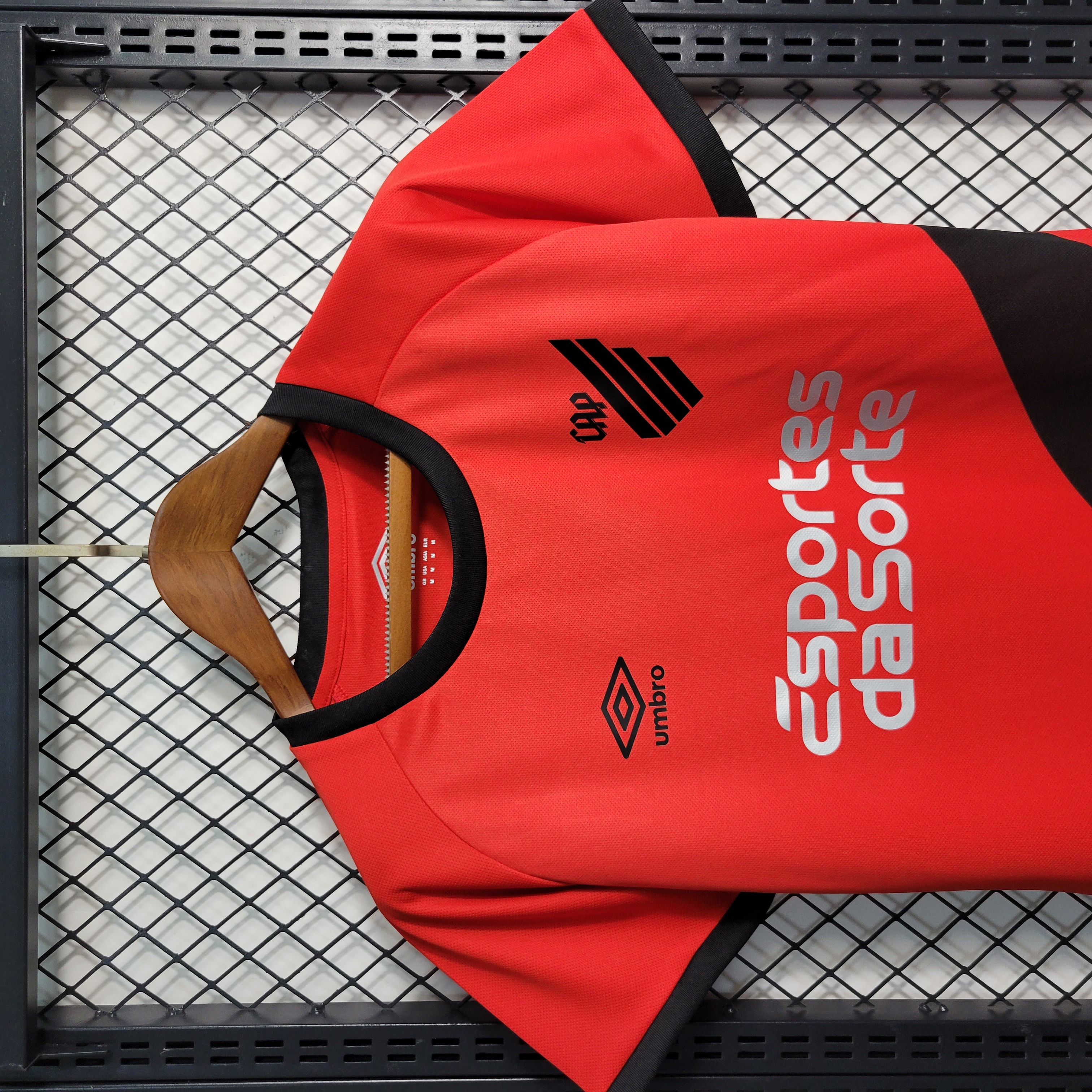 ATHLETICO PARANAENSE HOME 23/24 FEMININA 3