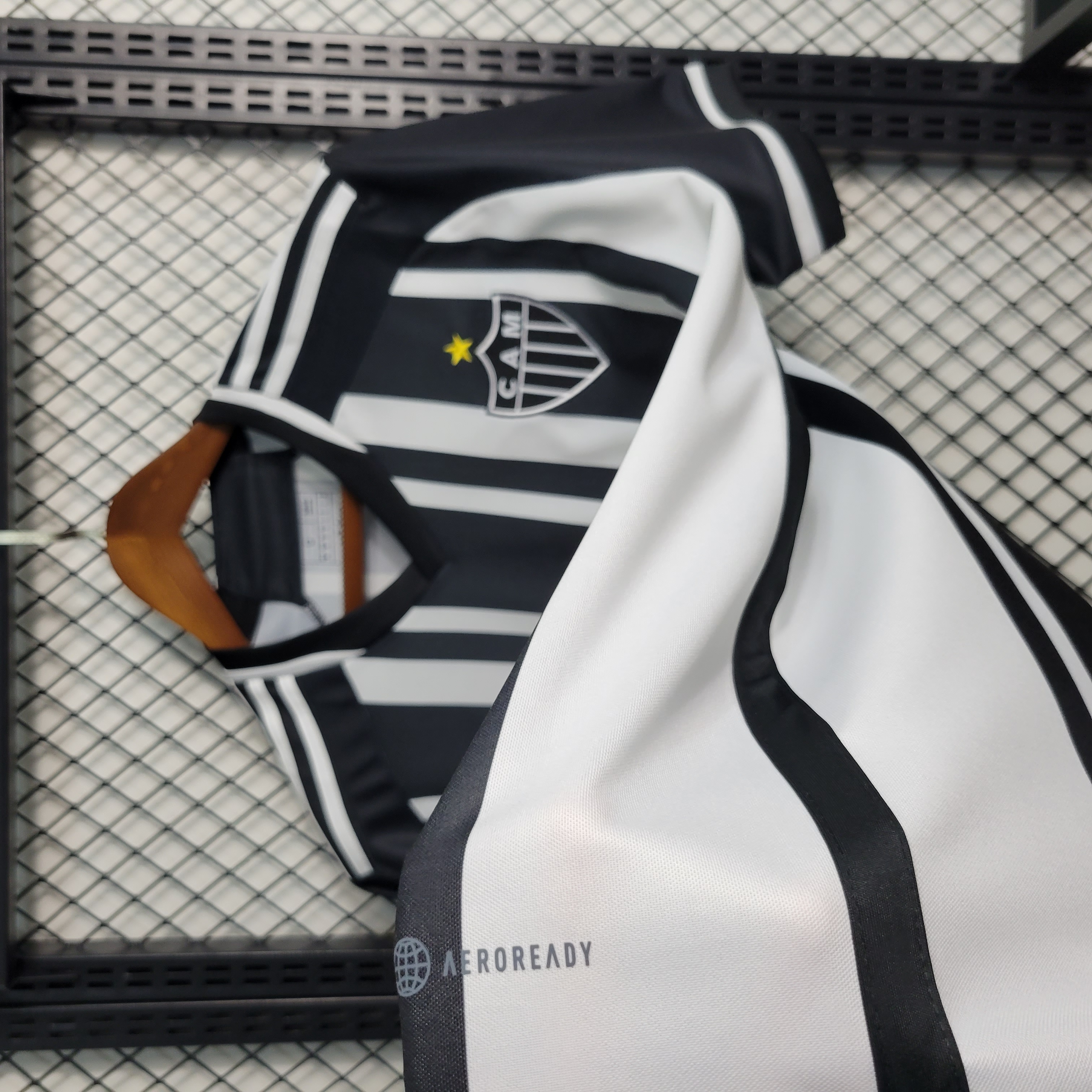 ATLÉTICO MINEIRO HOME 23/24 4