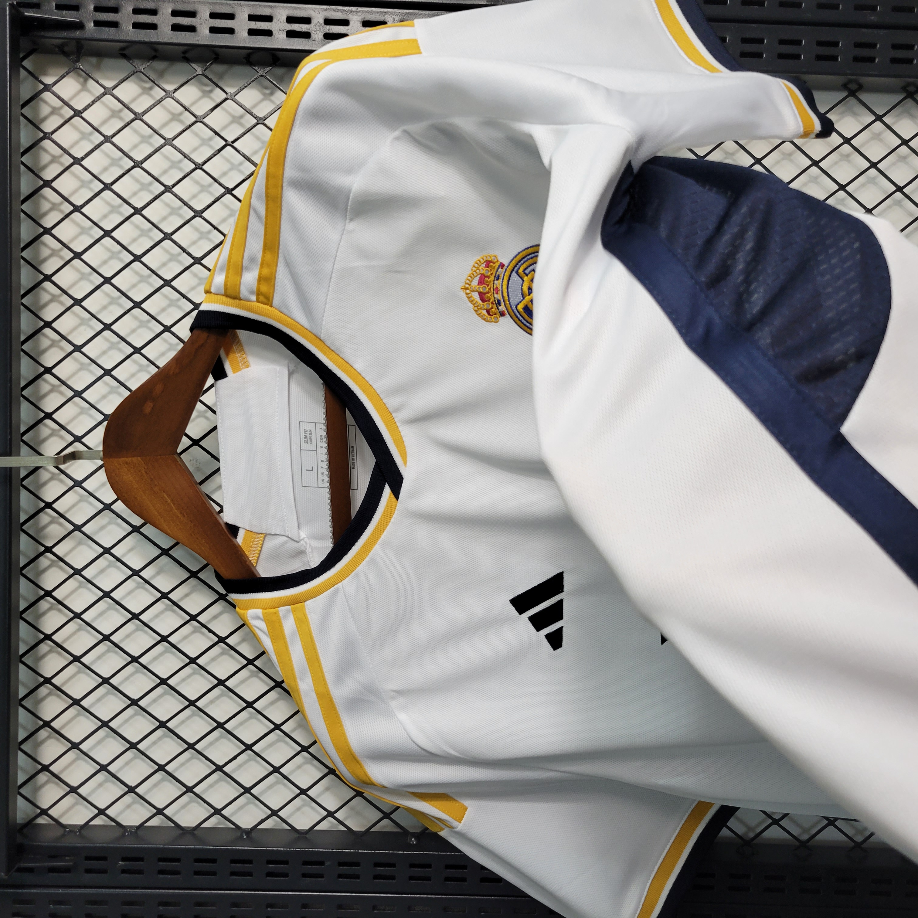 REAL MADRID HOME 23-24 7