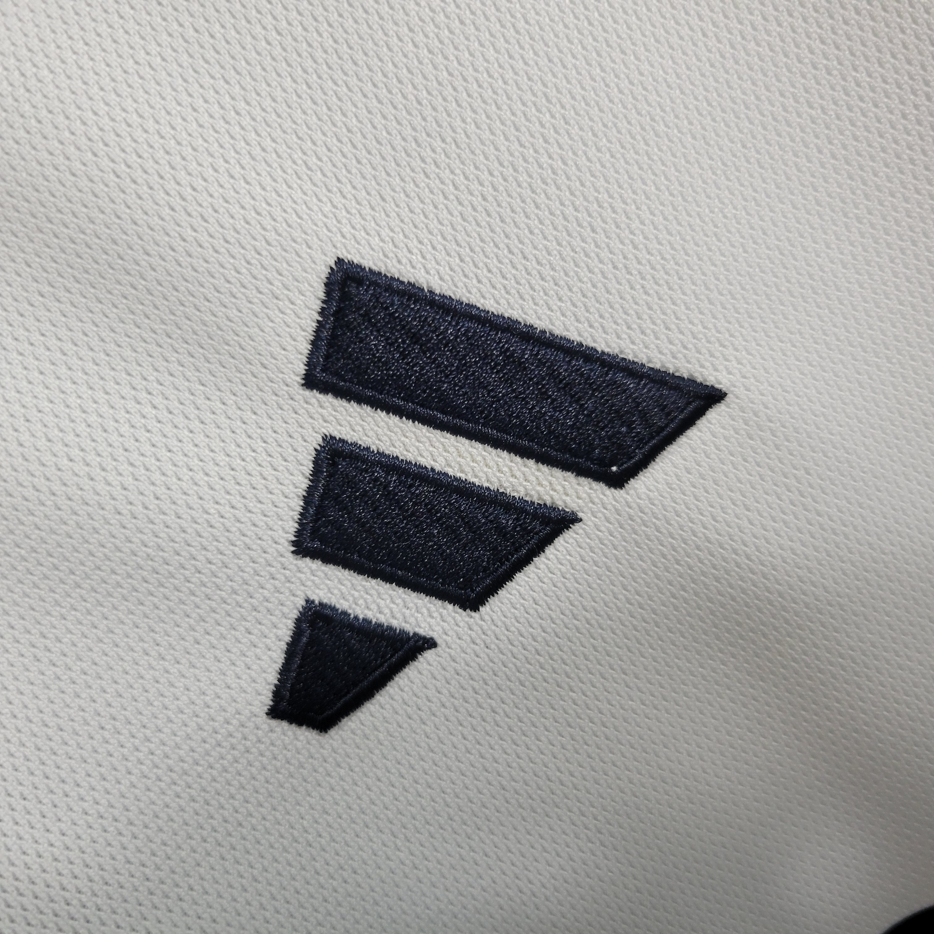 REAL MADRID HOME 23-24 8