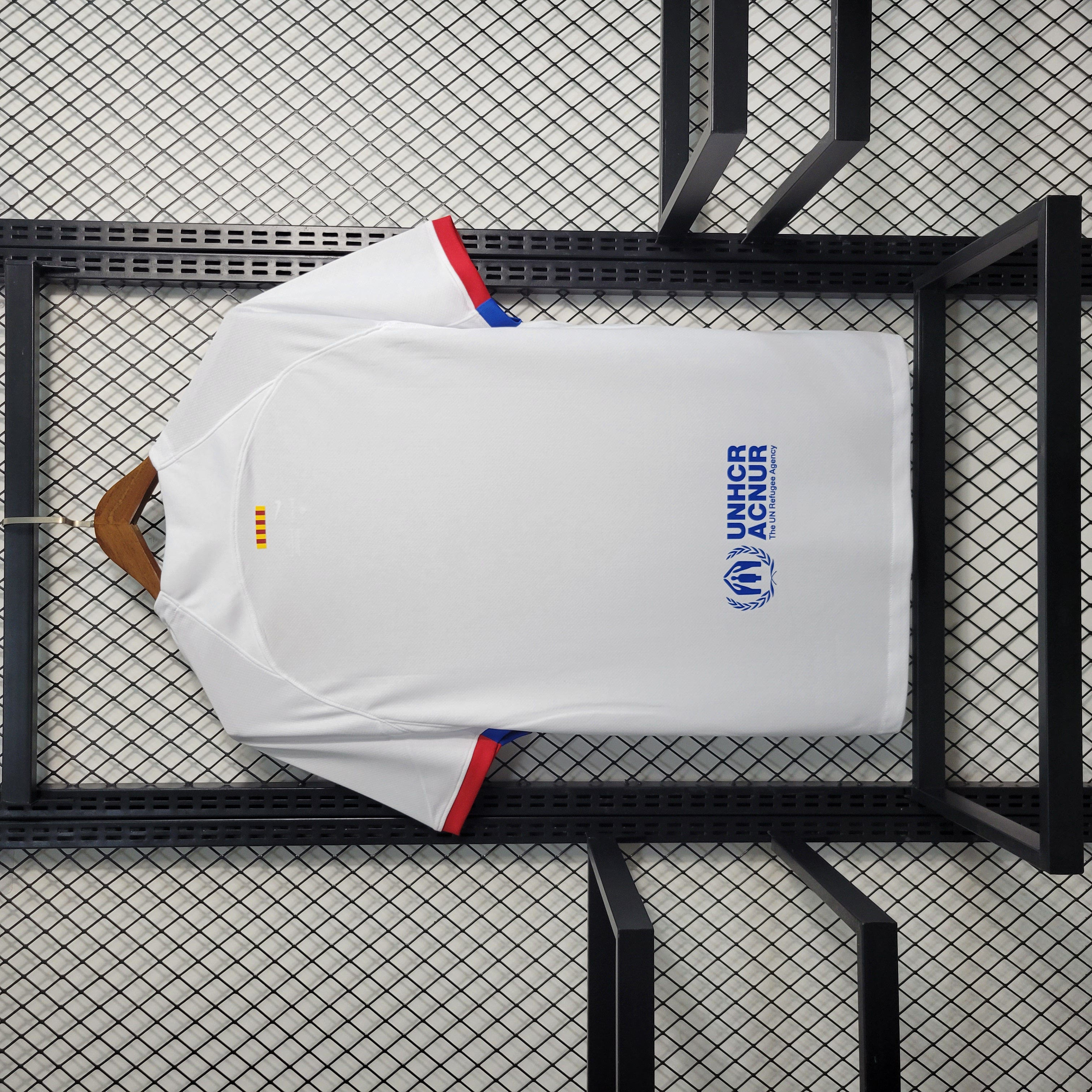 BARCELONA AWAY 23-24 5