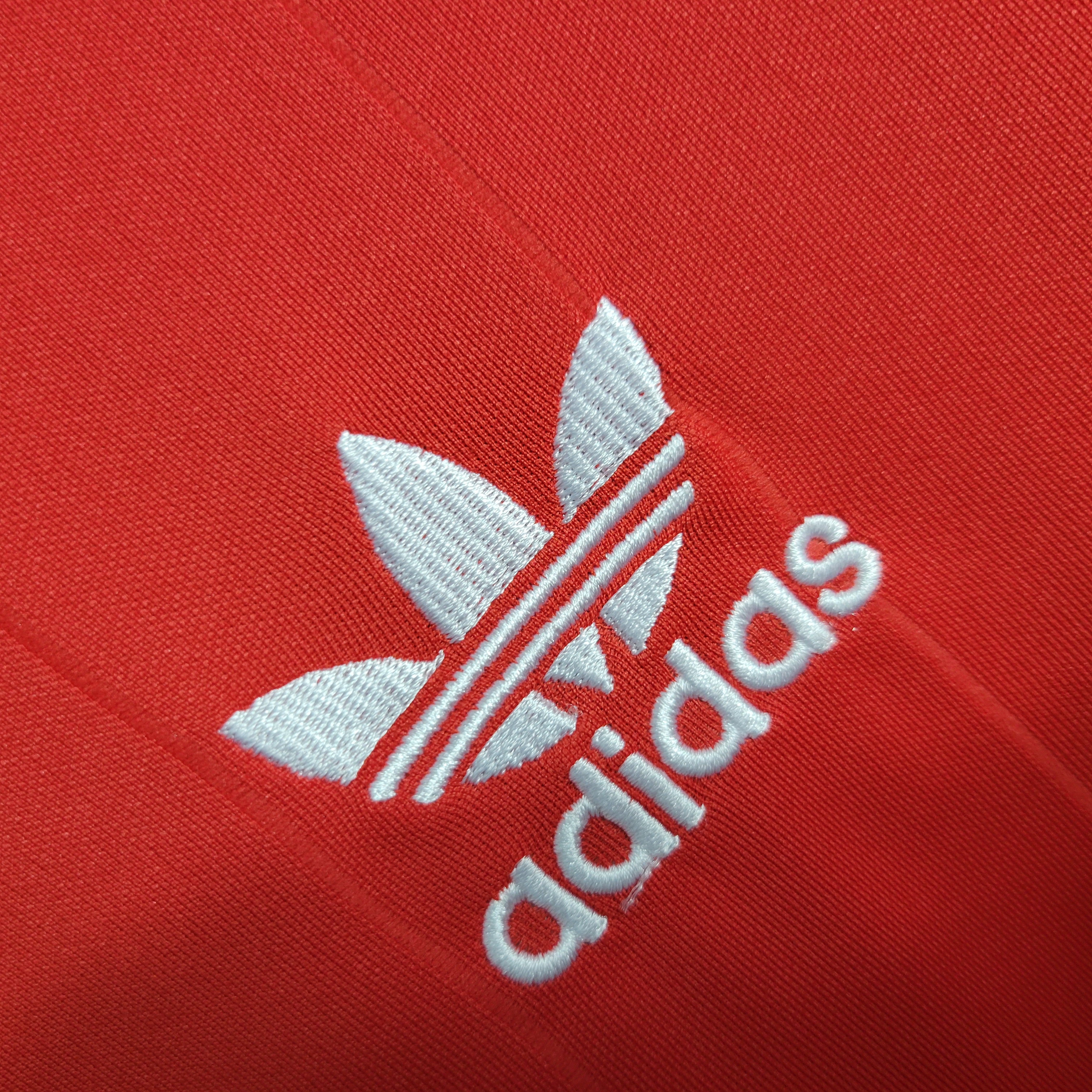 MANCHESTER UNITED RETRO 1984 7