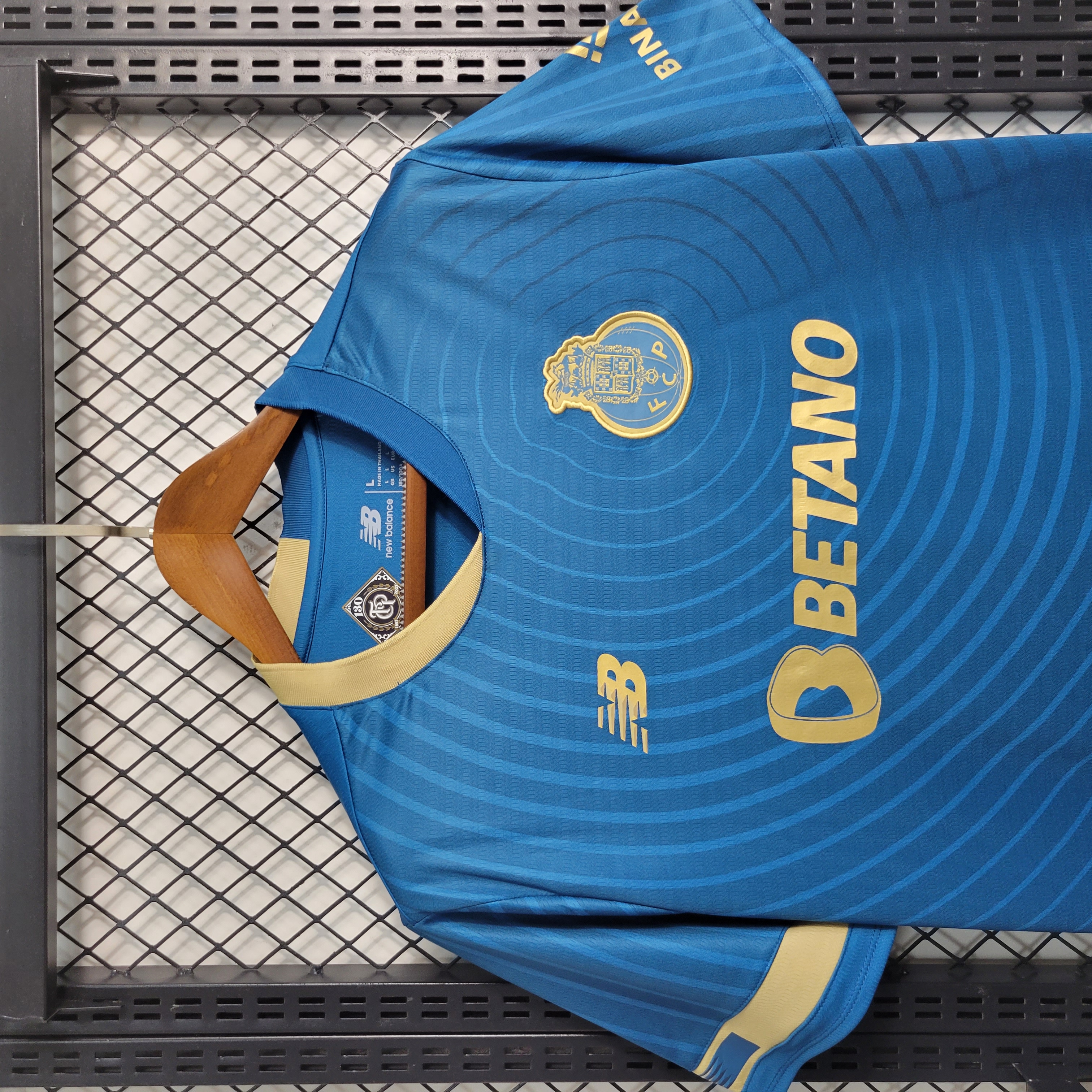 FC PORTO AWAY 23-24 8