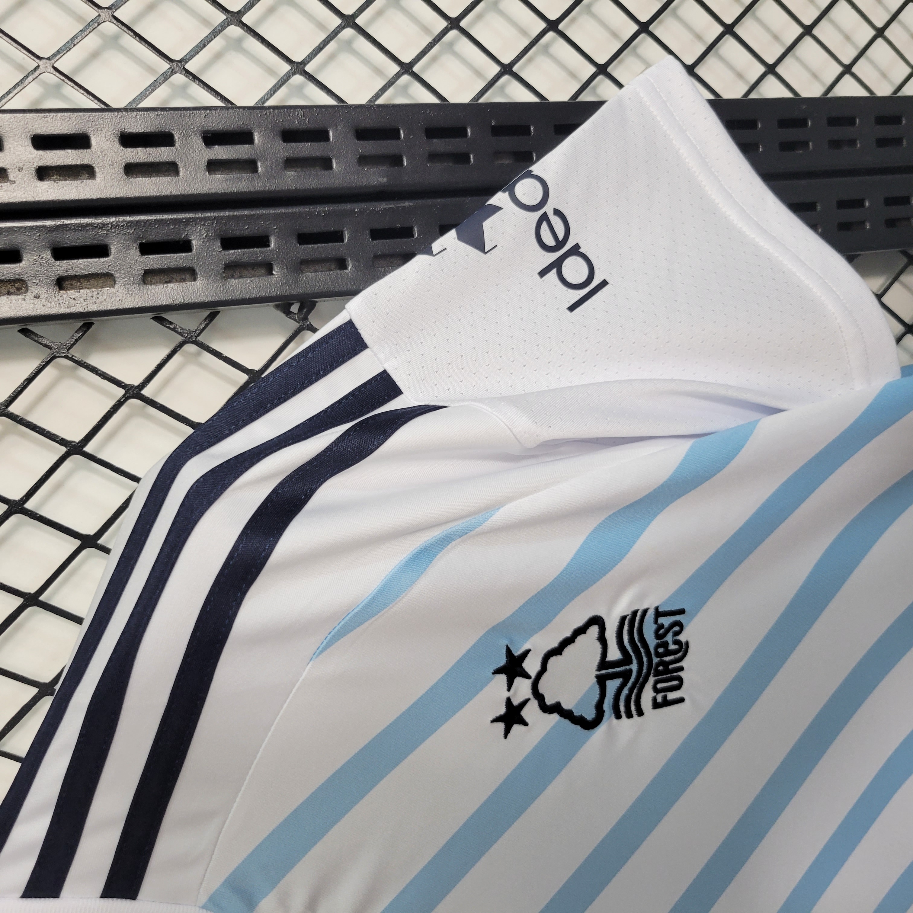 NOTTINGHAM FOREST AWAY 23-24 6