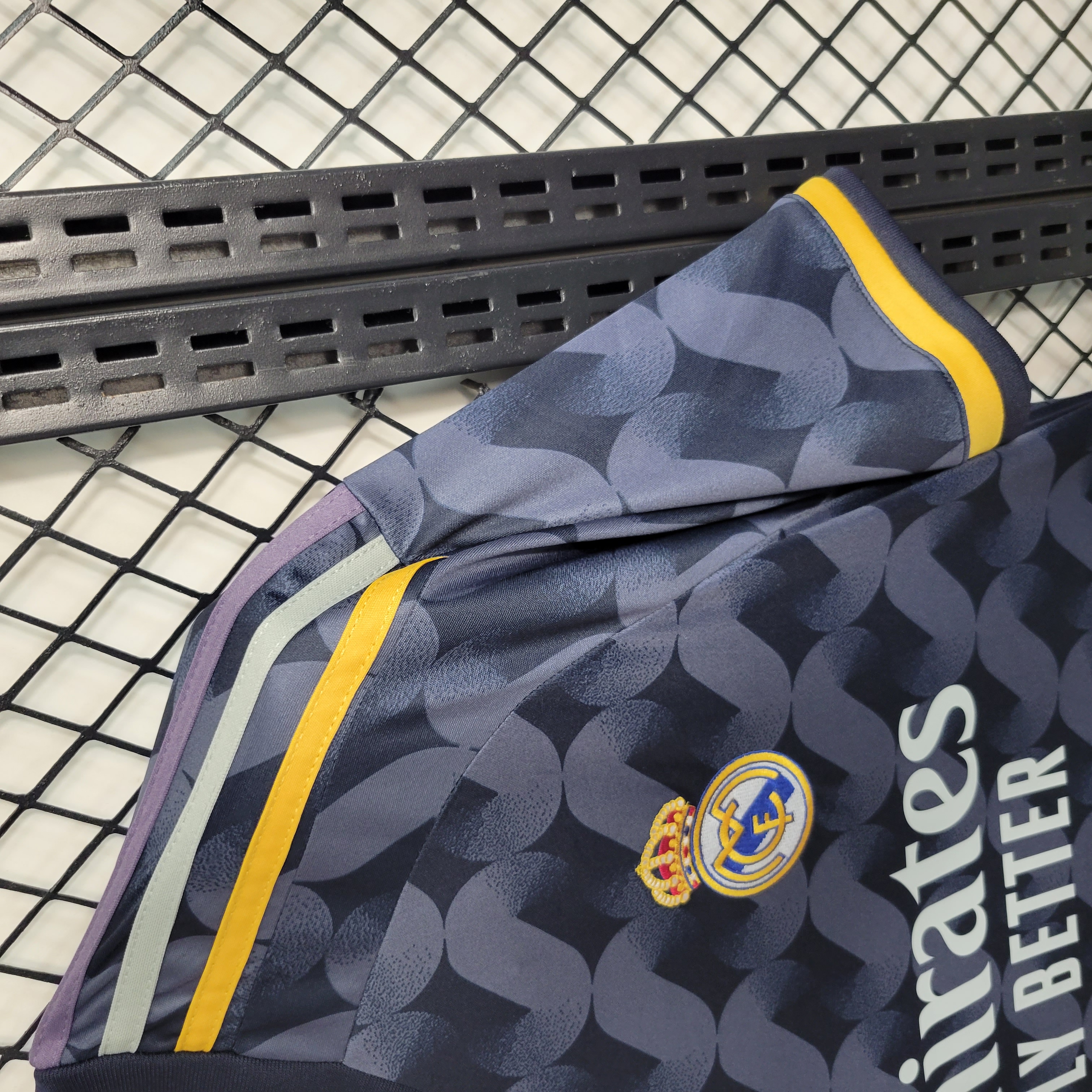 REAL MADRID AWAY 23-24 3