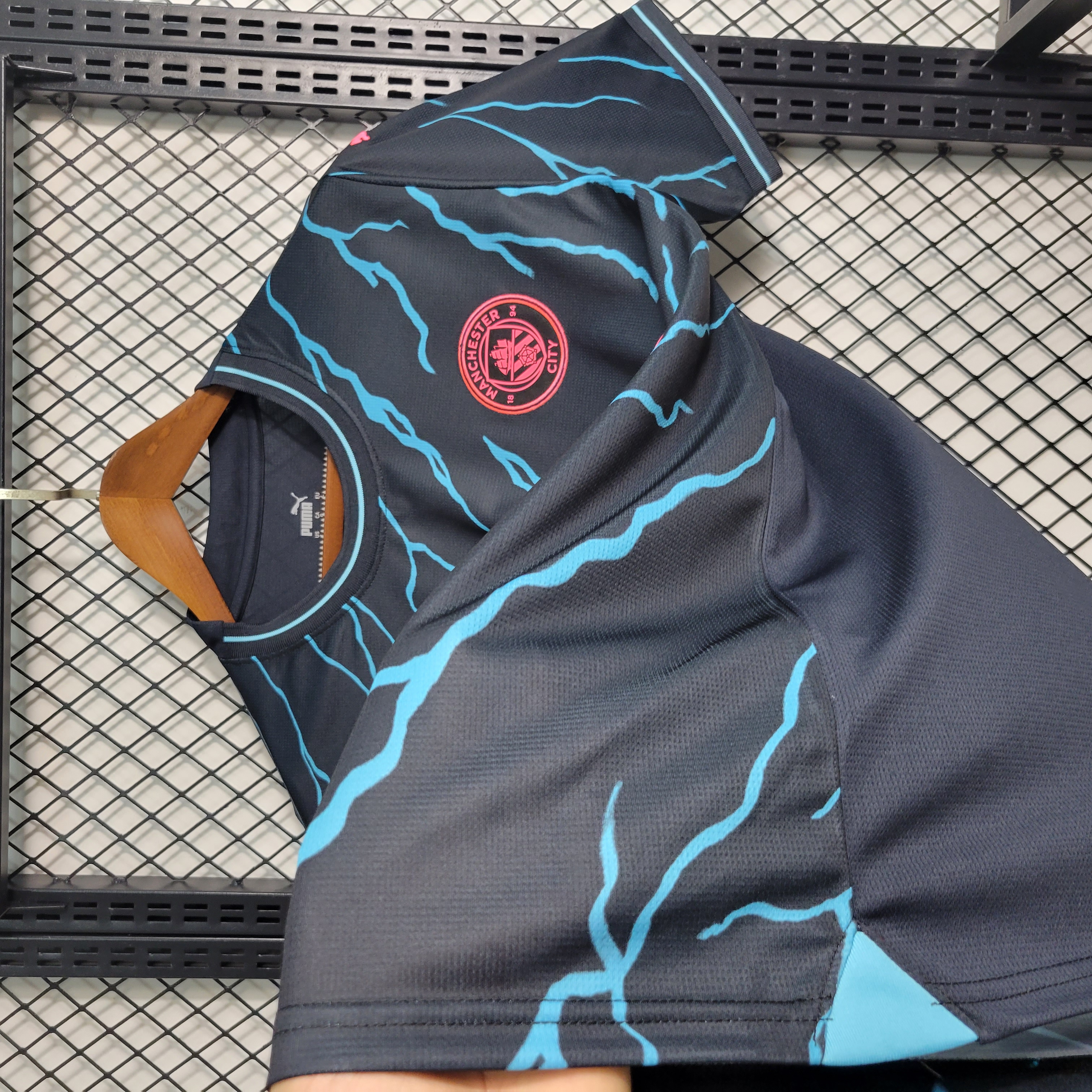 MANCHESTER CITY THIRD 23-24 6