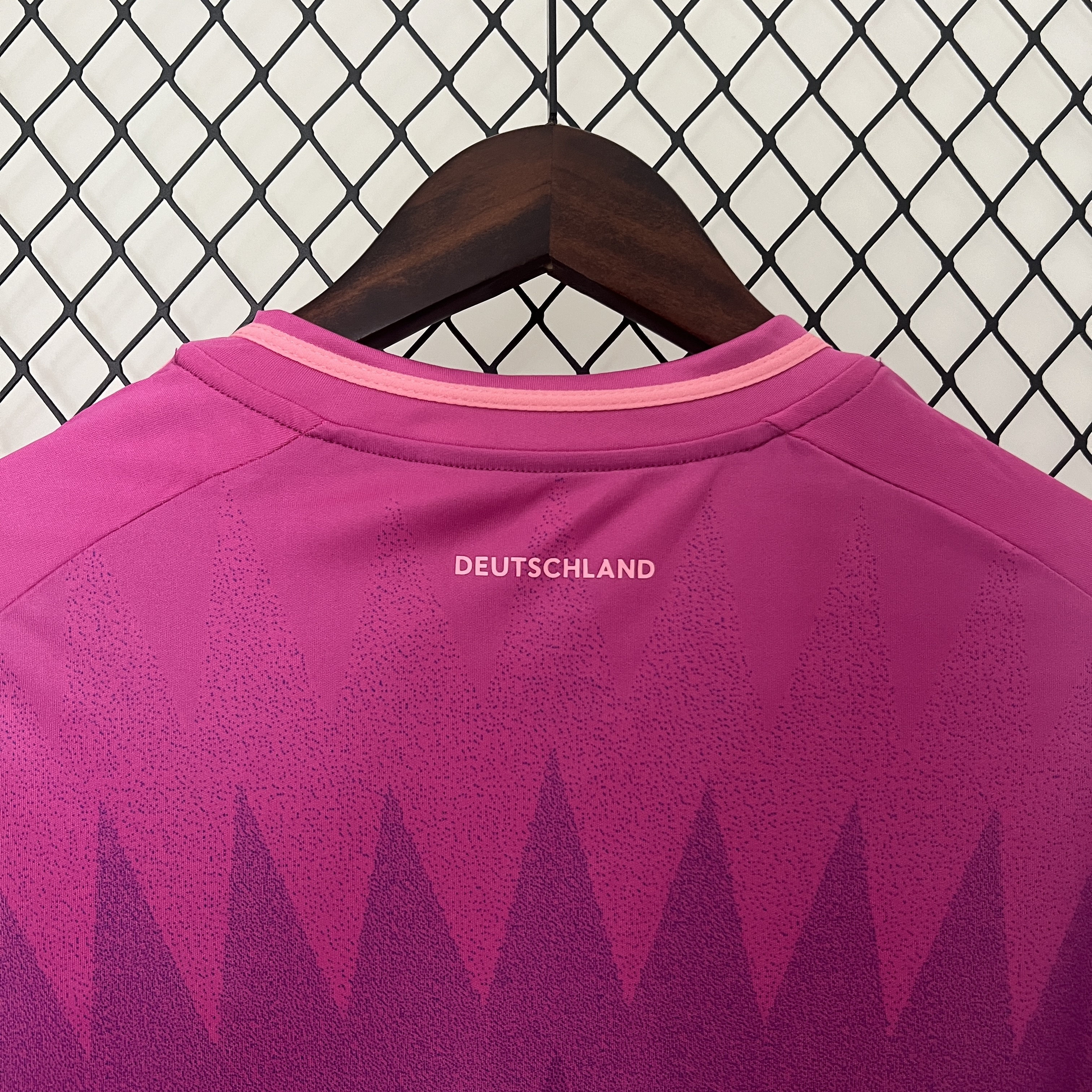 ALEMANHA AWAY 24-25 4