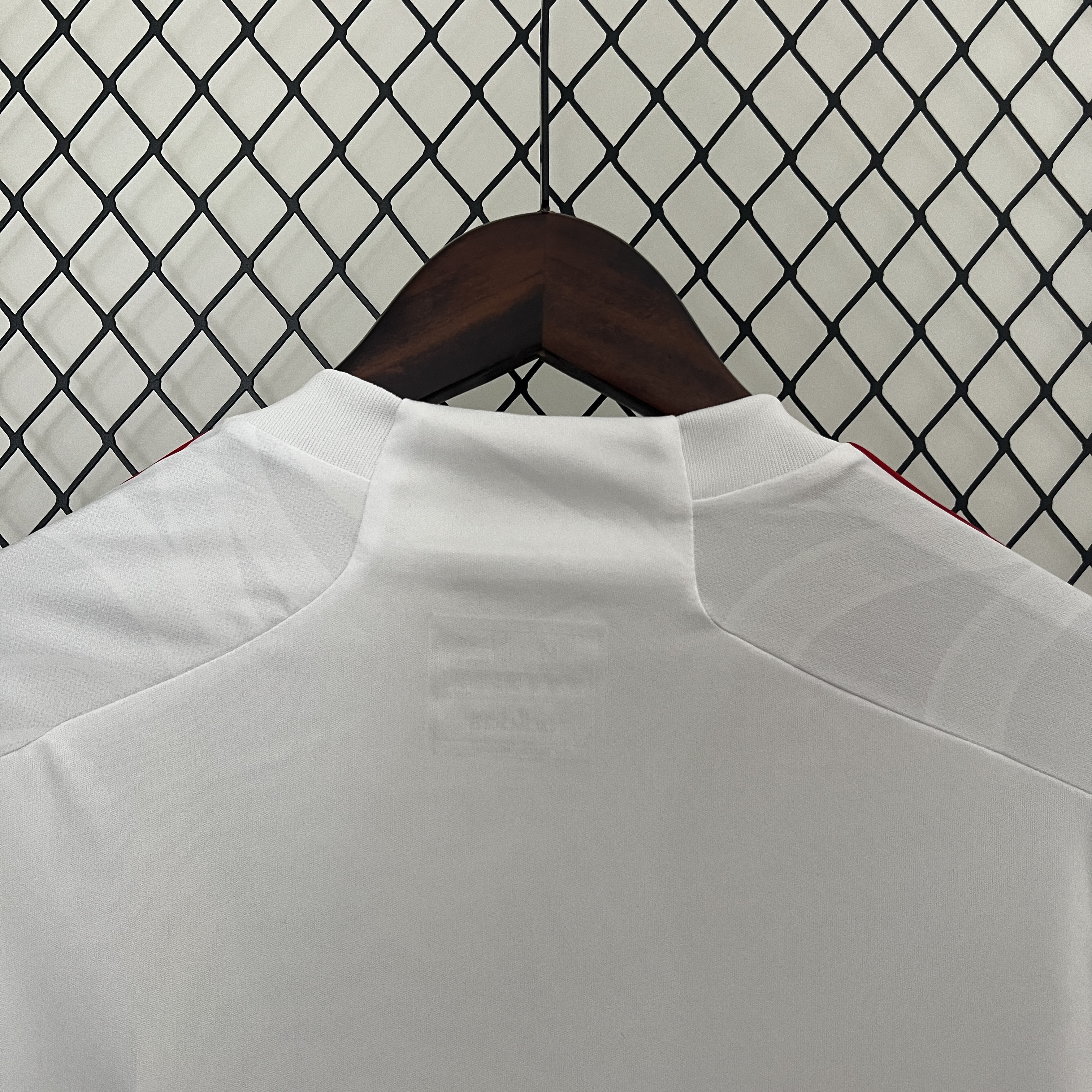 FLAMENGO AWAY 24-25 BRANCA 4