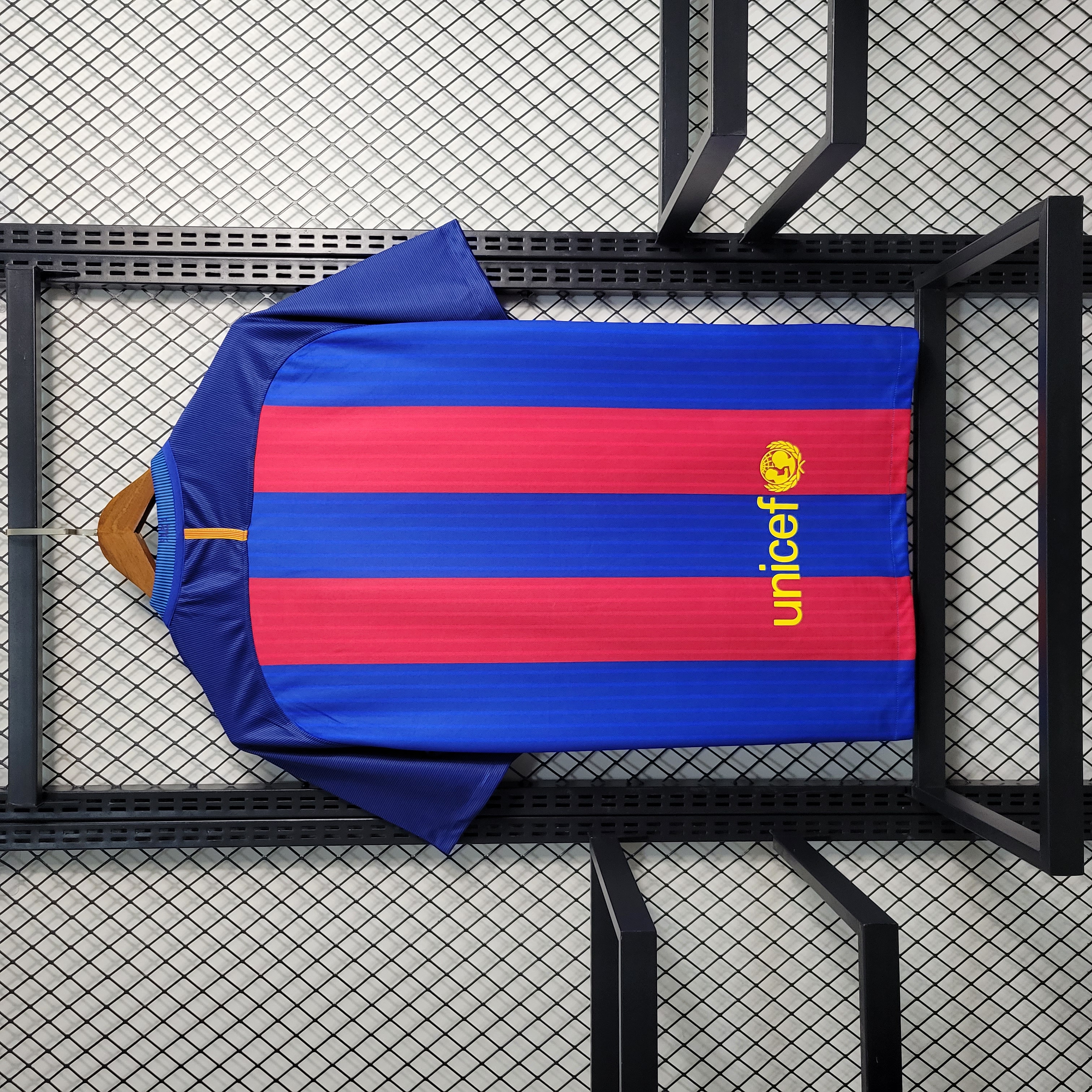 BARCELONA HOME RETRÔ ÉPOCA 16-17 5