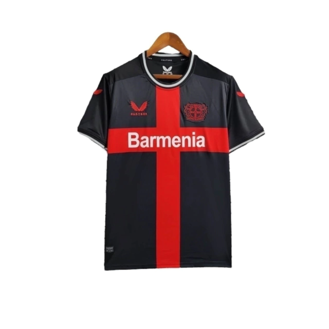 Bayern Leverkusen I 24/25 - Torcedor Castore Masculina - Preta com detalhes em vermelho 1