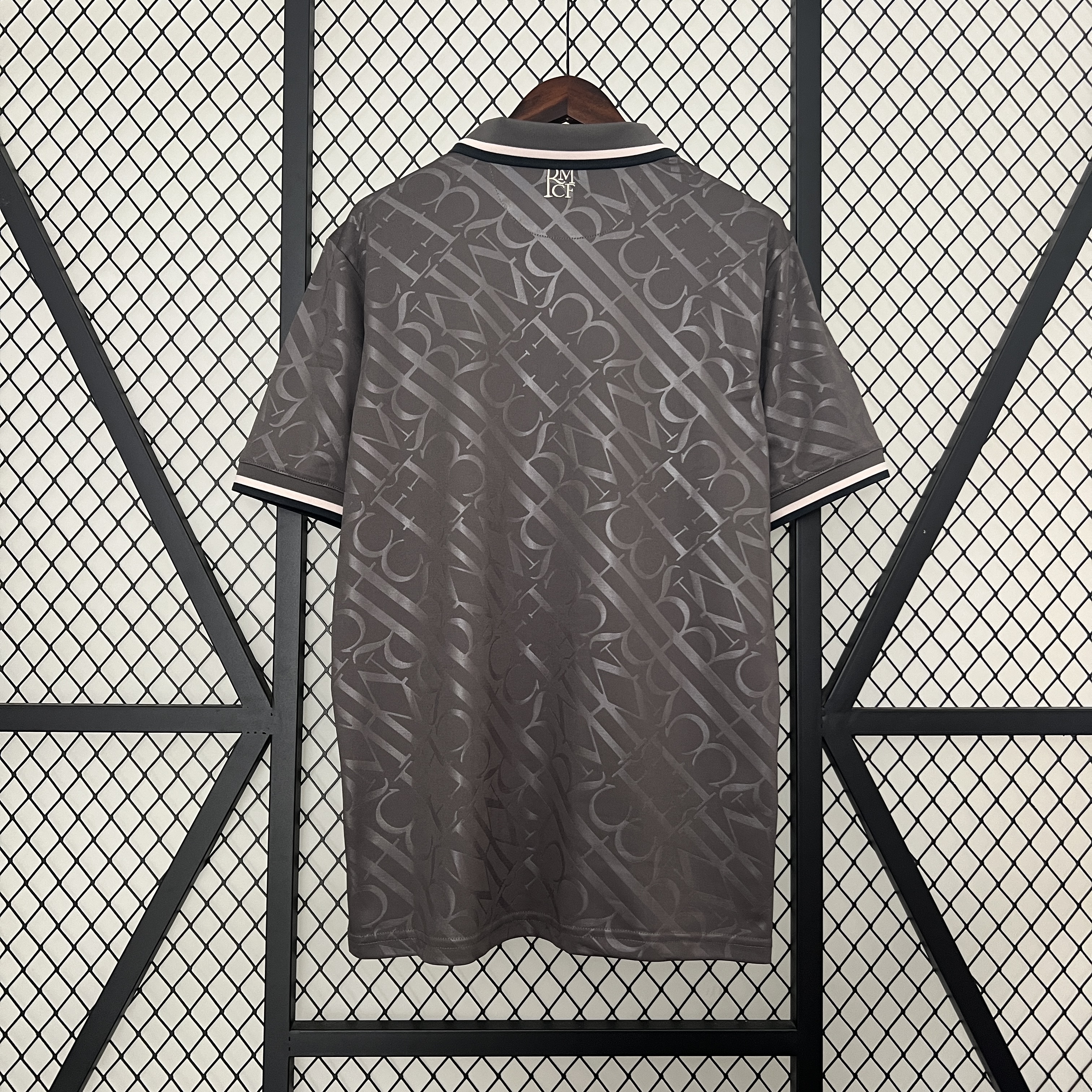 REAL MADRID THIRD 24-25 Verde com Gola 3