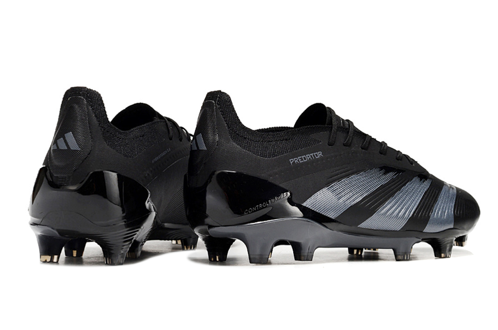 ADIDAS PREDATOR ELITE FG ALL BLACK LACELESS 4