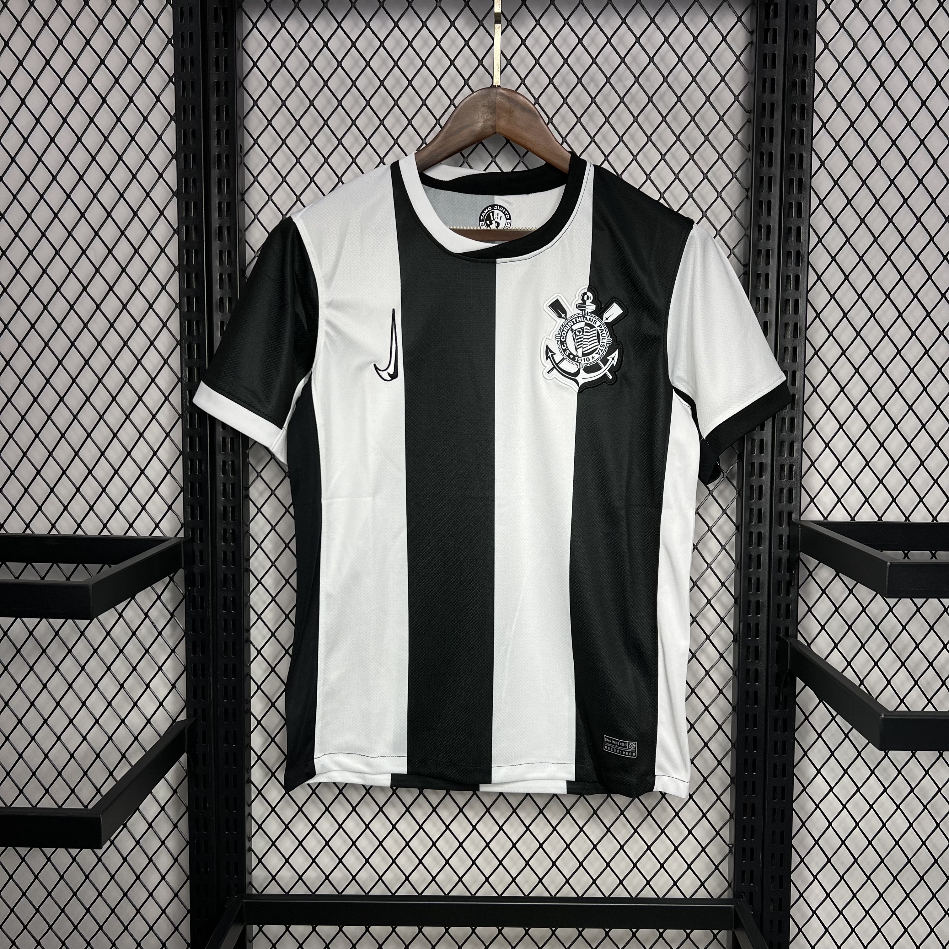CORINTHIANS THIRD KIT 24/25 TORCEDOR PRETA E BRANCA 1