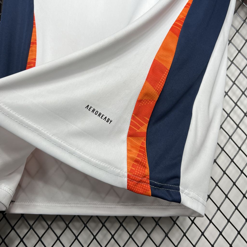 Camisola Real Madrid Treino 24/25 - Branca/Laranja/Azul 4