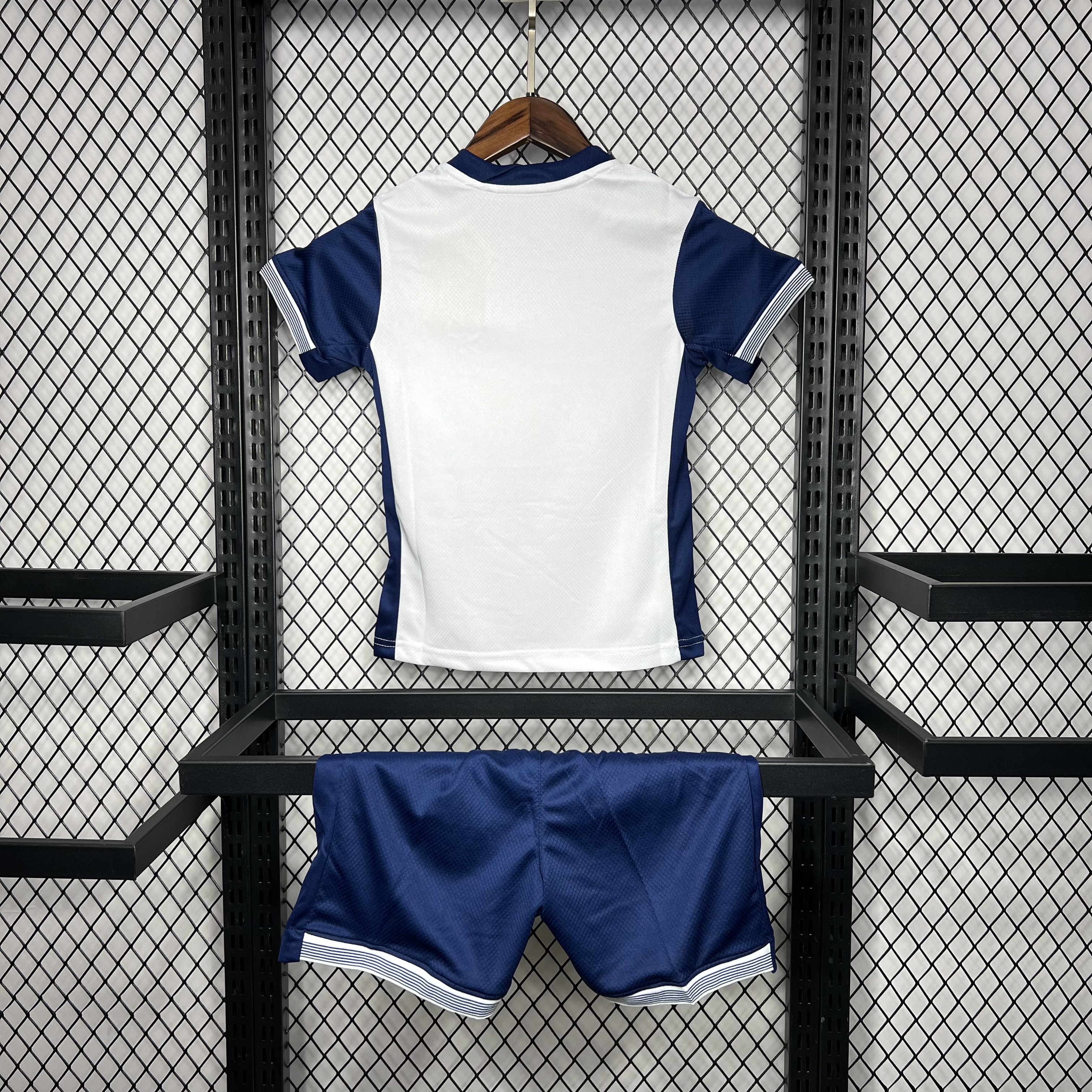 KIT CRIANÇA TOTTENHAM HOME 24-25 Branca e Azul 2