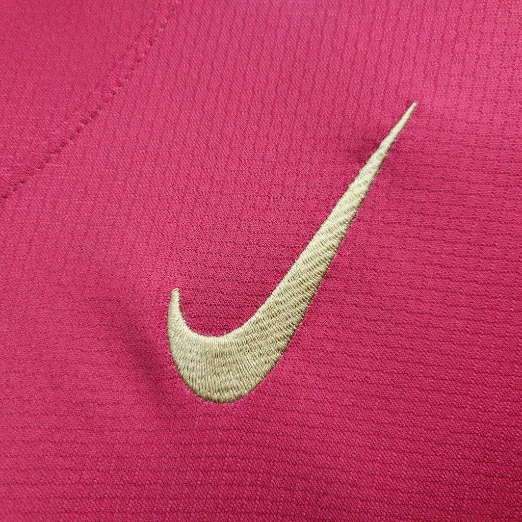 Camisola Barcelona Home 24-25 Edição Coldplay - Azul e Vermelha 4