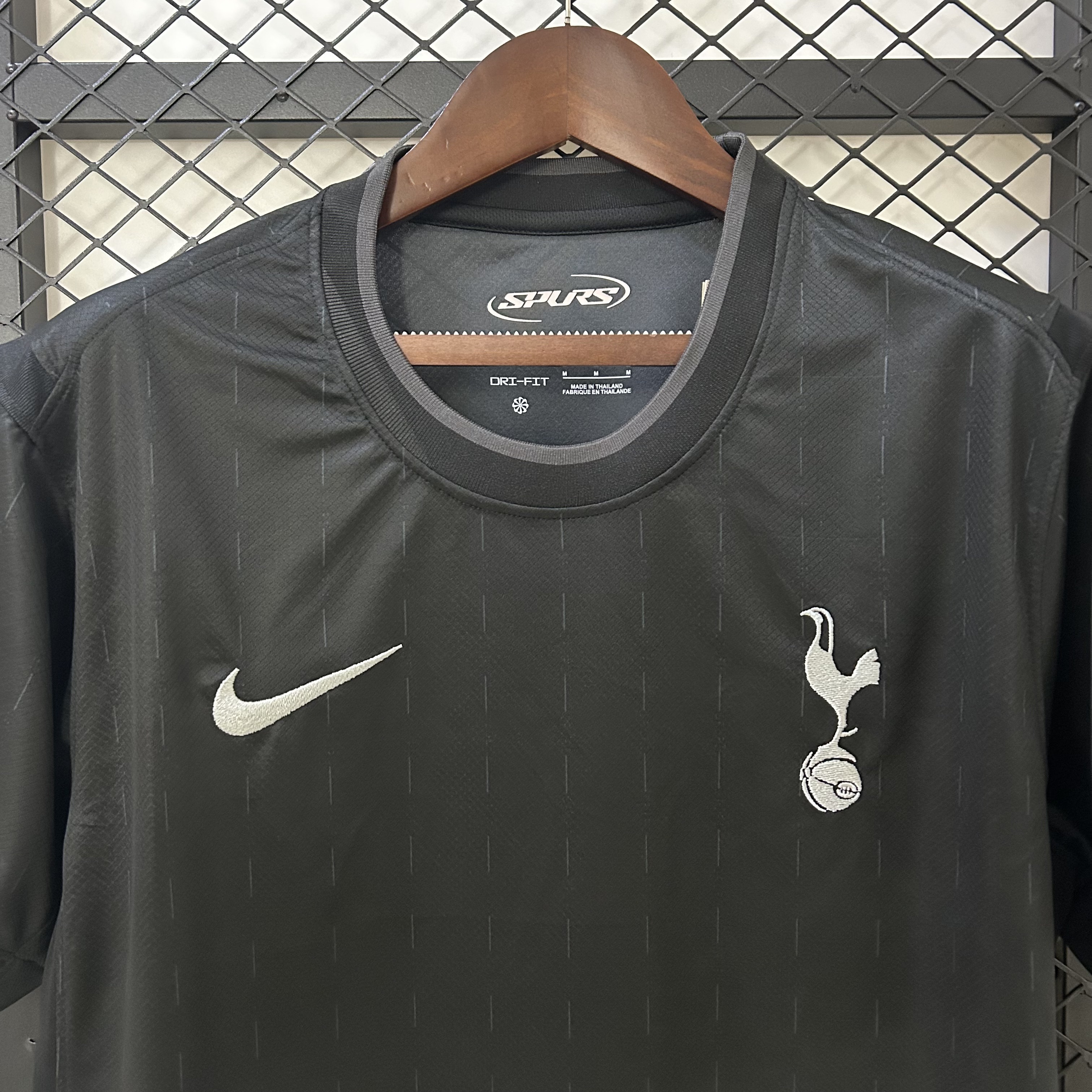 Camisola Alternativa Tottenham 25/26 - Preta 3