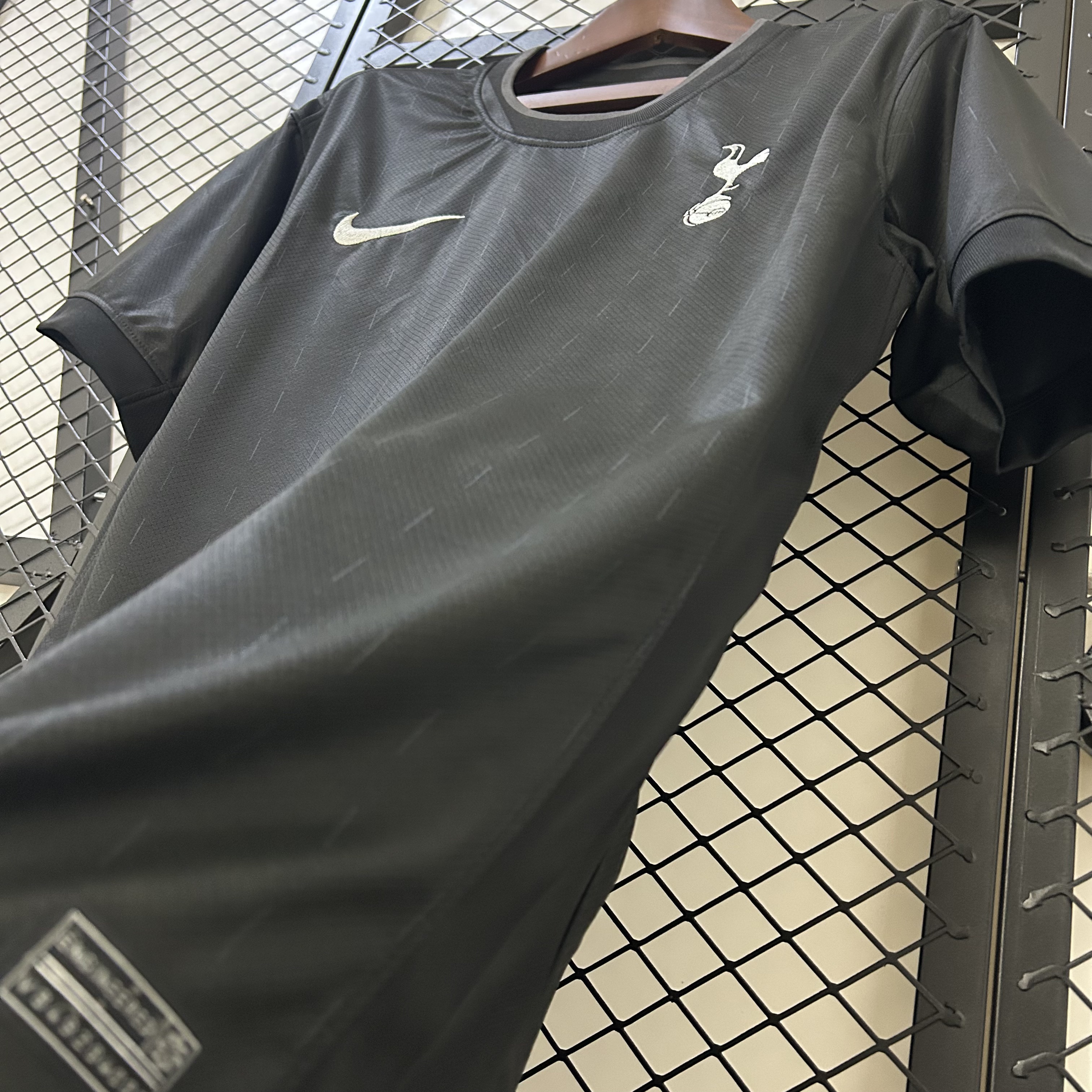 Camisola Alternativa Tottenham 25/26 - Preta 5