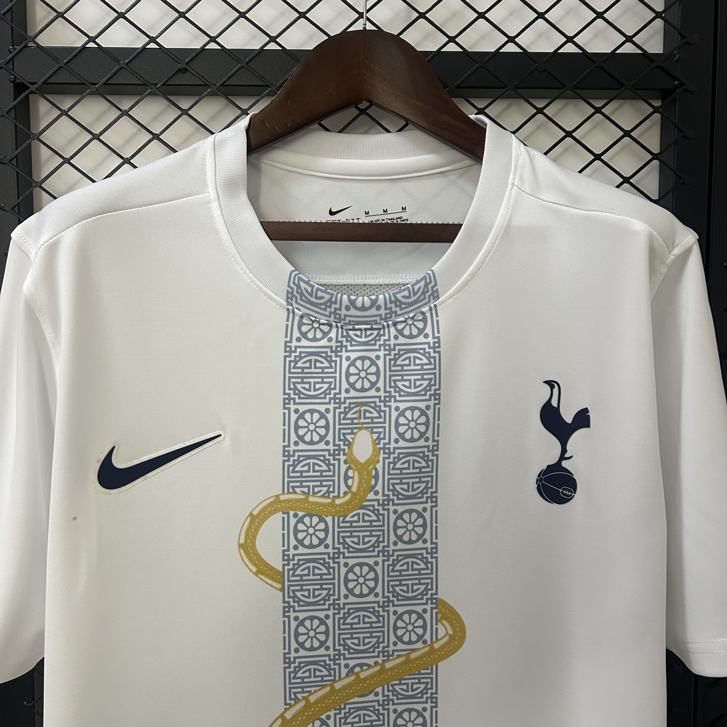 Camisola Third Tottenham 25/26 - Branca 4