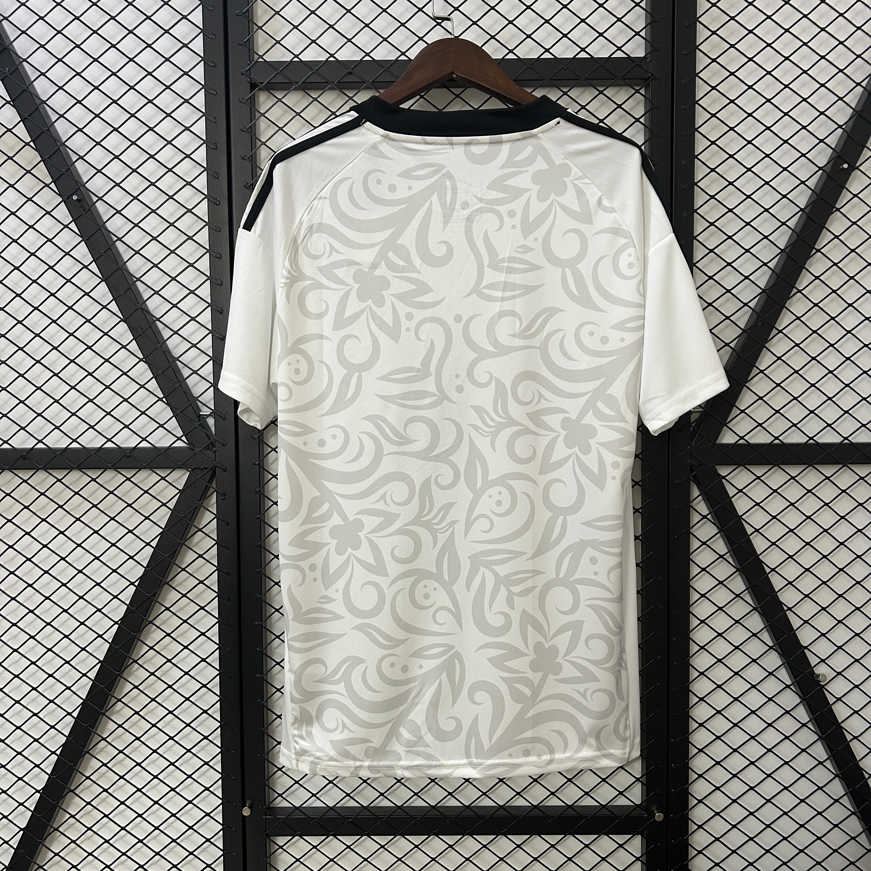 Camisola Benfica Treino 24/25 Branca 5