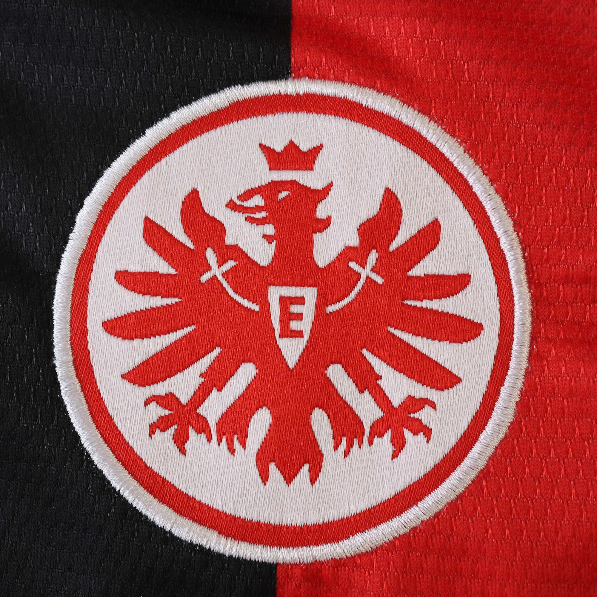 Camisola Home Frankfurt 25/26 Adidas - Vermelha/Preta 4