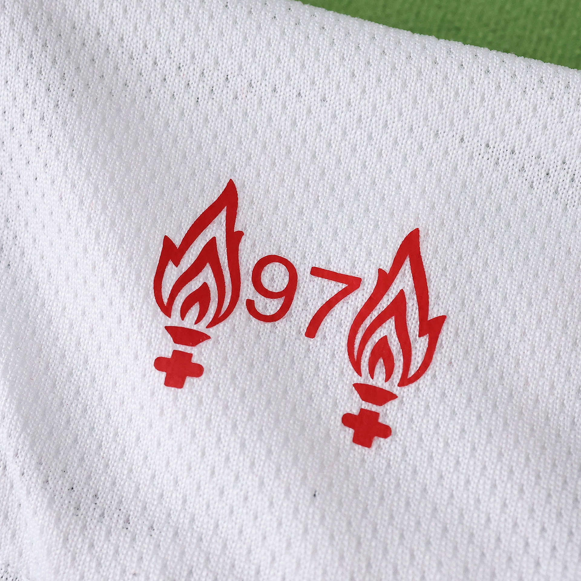 Camisola Alternativa Liverpool 25/26 Adidas - Branca 6