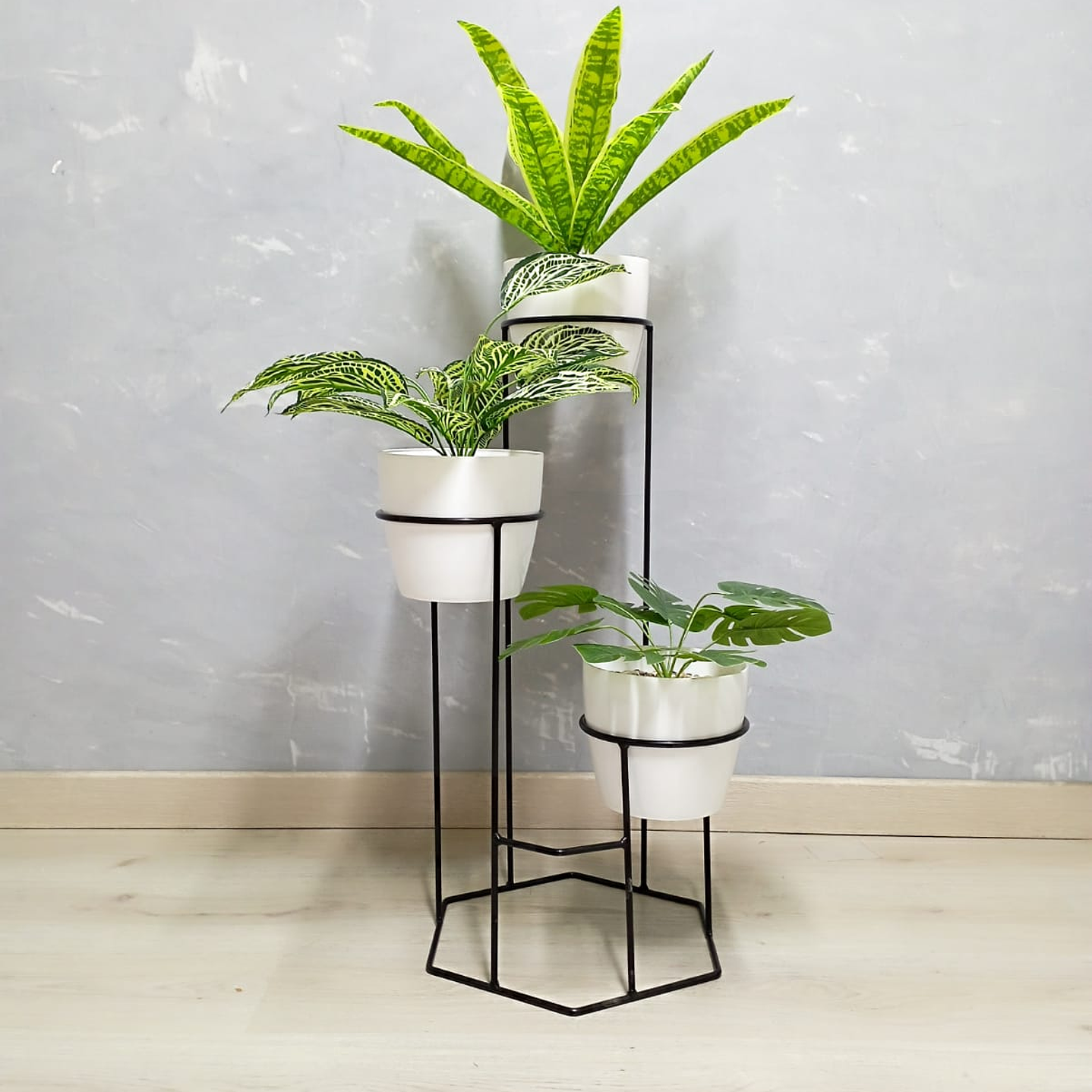 Base Dumar con 3 Materos Plásticos 3