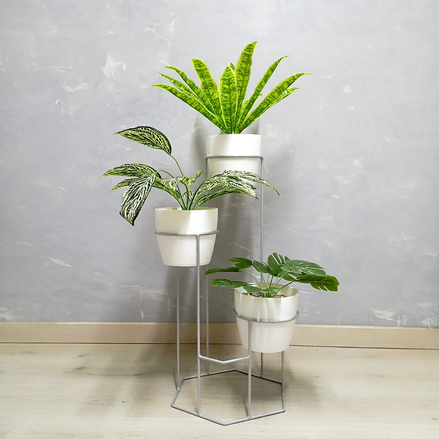 Base Dumar con 3 Materos Plásticos 5