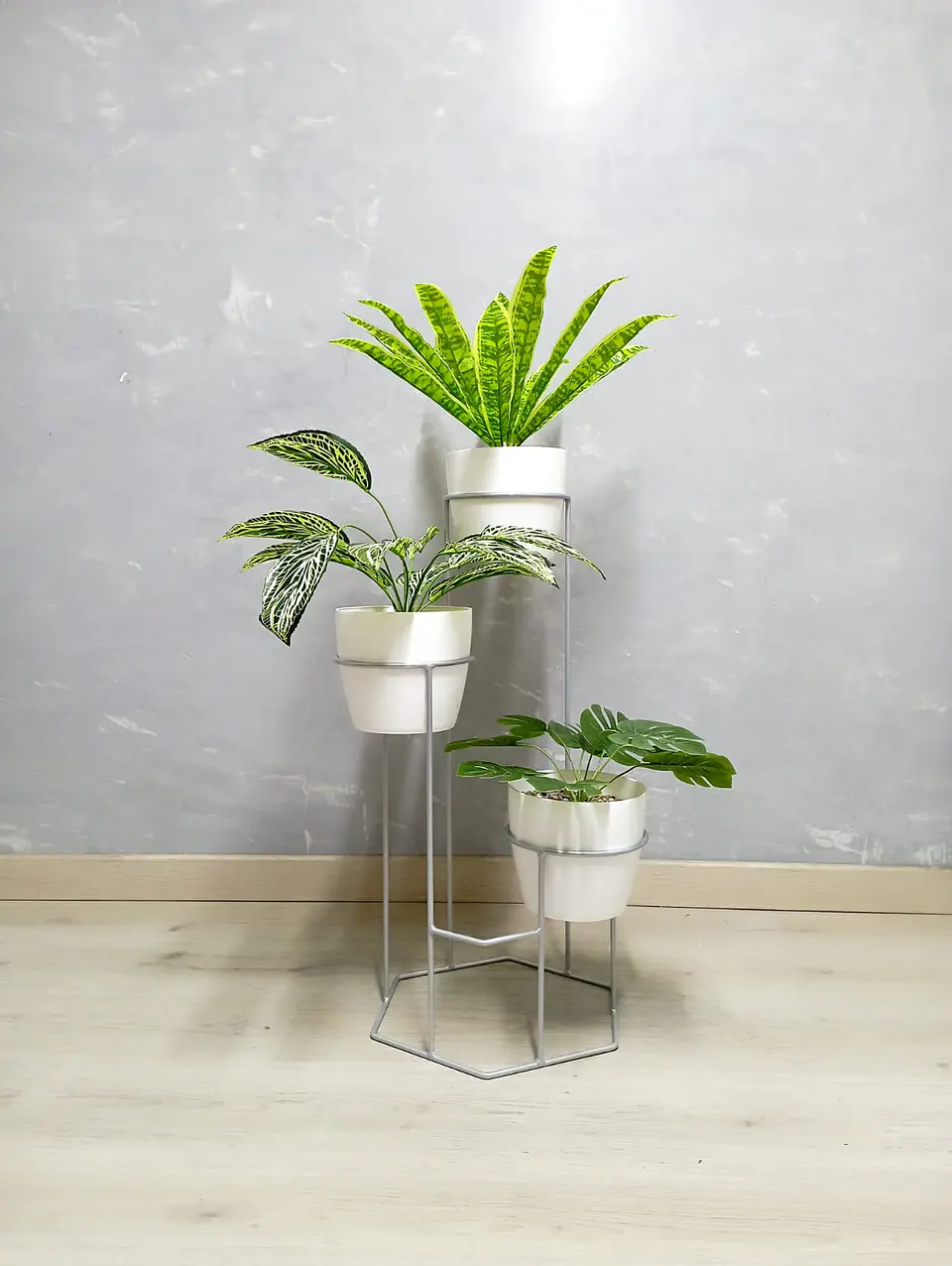 Soporte para Plantas Dumar de 3 Niveles - Incluye Materas 5