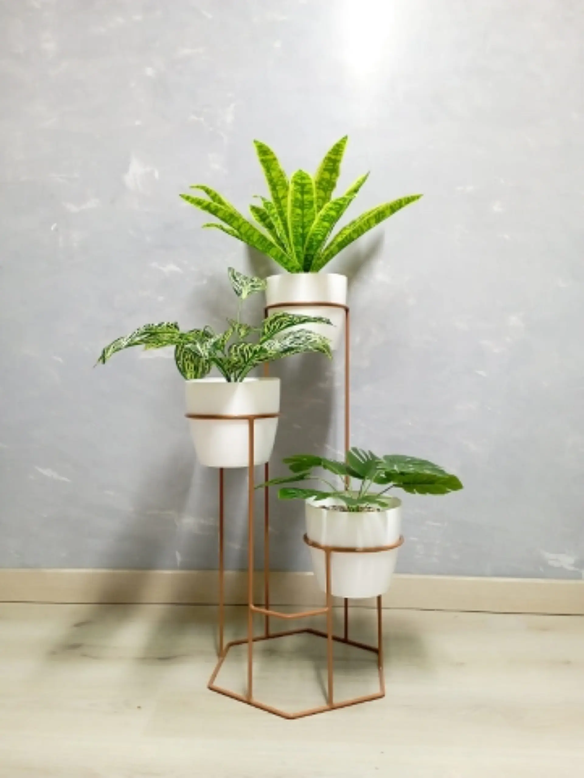 Soporte para Plantas Dumar de 3 Niveles - Incluye Materas 7