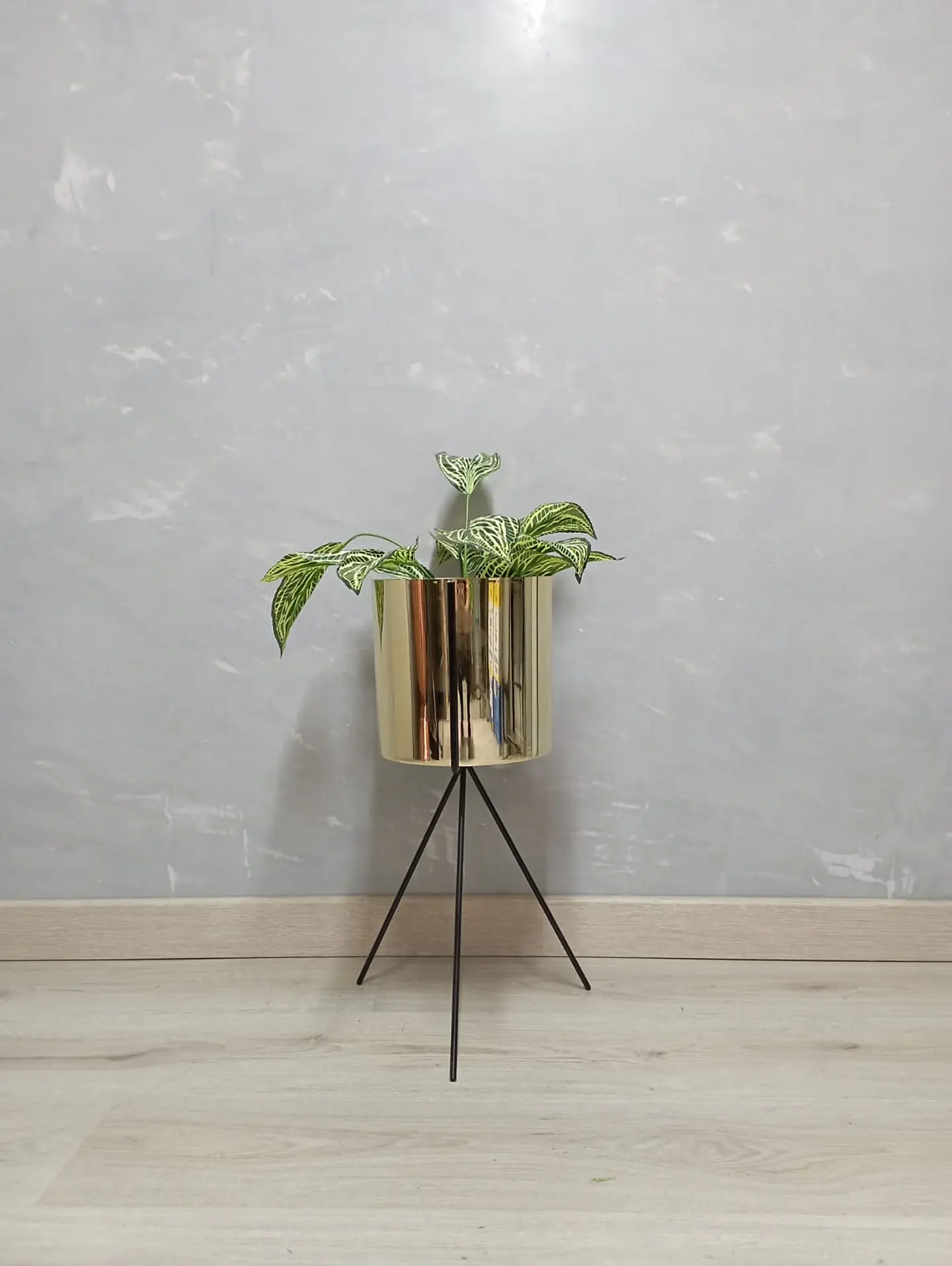 Base Diorita 50 cm Con Matero Metalizado 3