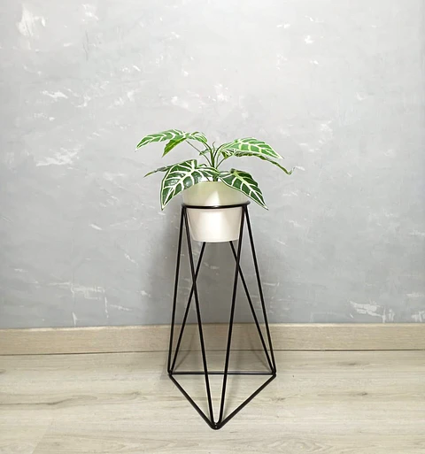 Base Acamar Negra 50cm Con Matero Plástico