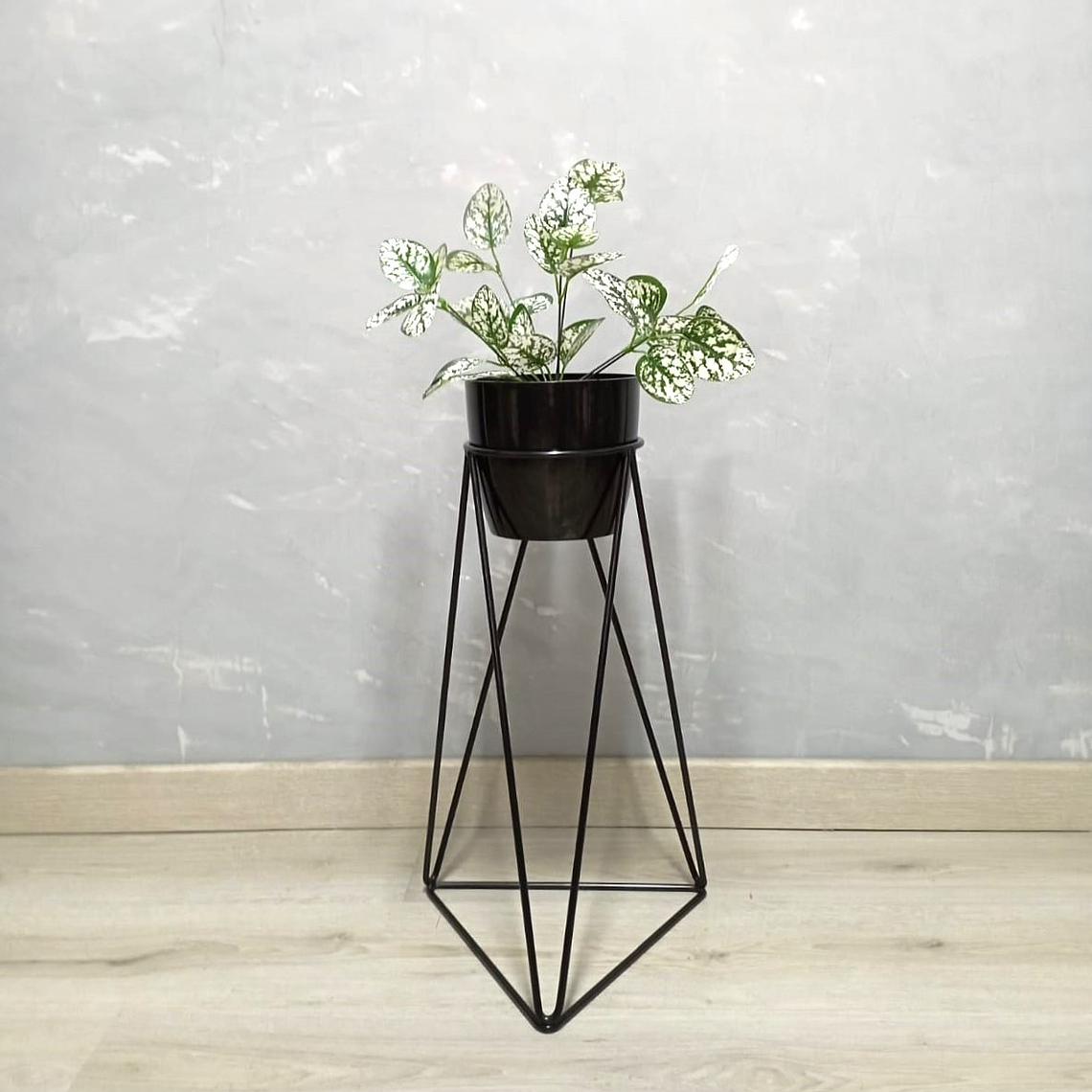 Base Acamar Negra 50cm Con Matero Plástico 2