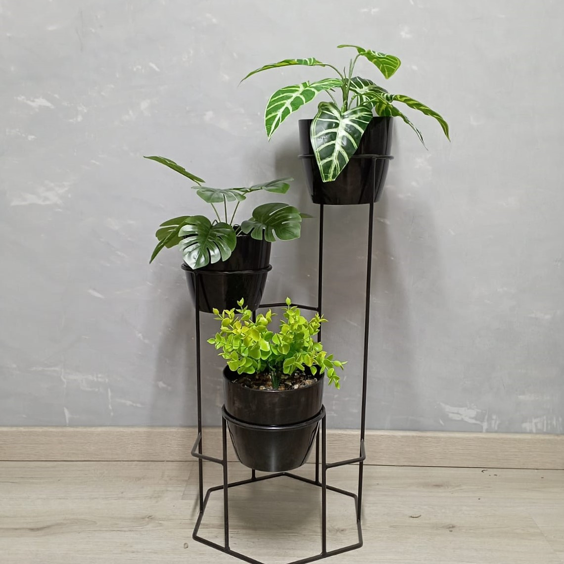 Base Dumar con 3 Materos Plásticos 4