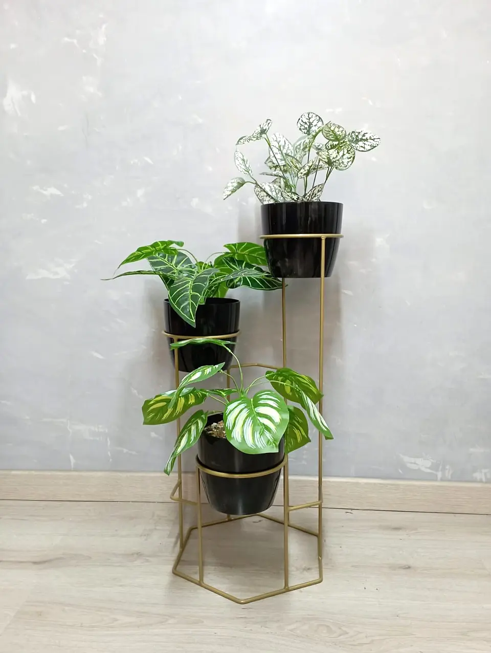 Soporte para Plantas Dumar de 3 Niveles - Incluye Materas 8