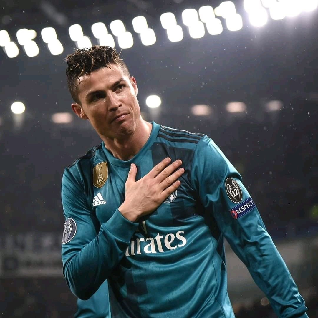 3ª camisola Real Madrid 2017/2018 - Ronaldo 7 - Versão adepto 2