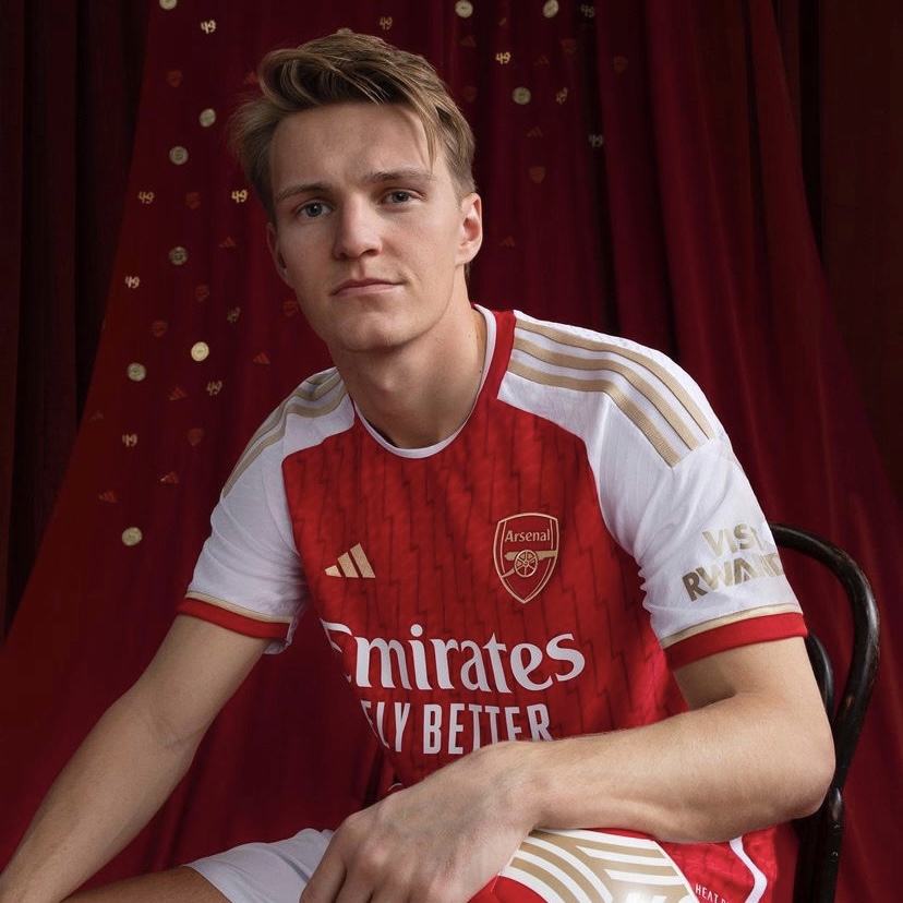 Camisola principal Arsenal 23/24 - Versão jogador 2