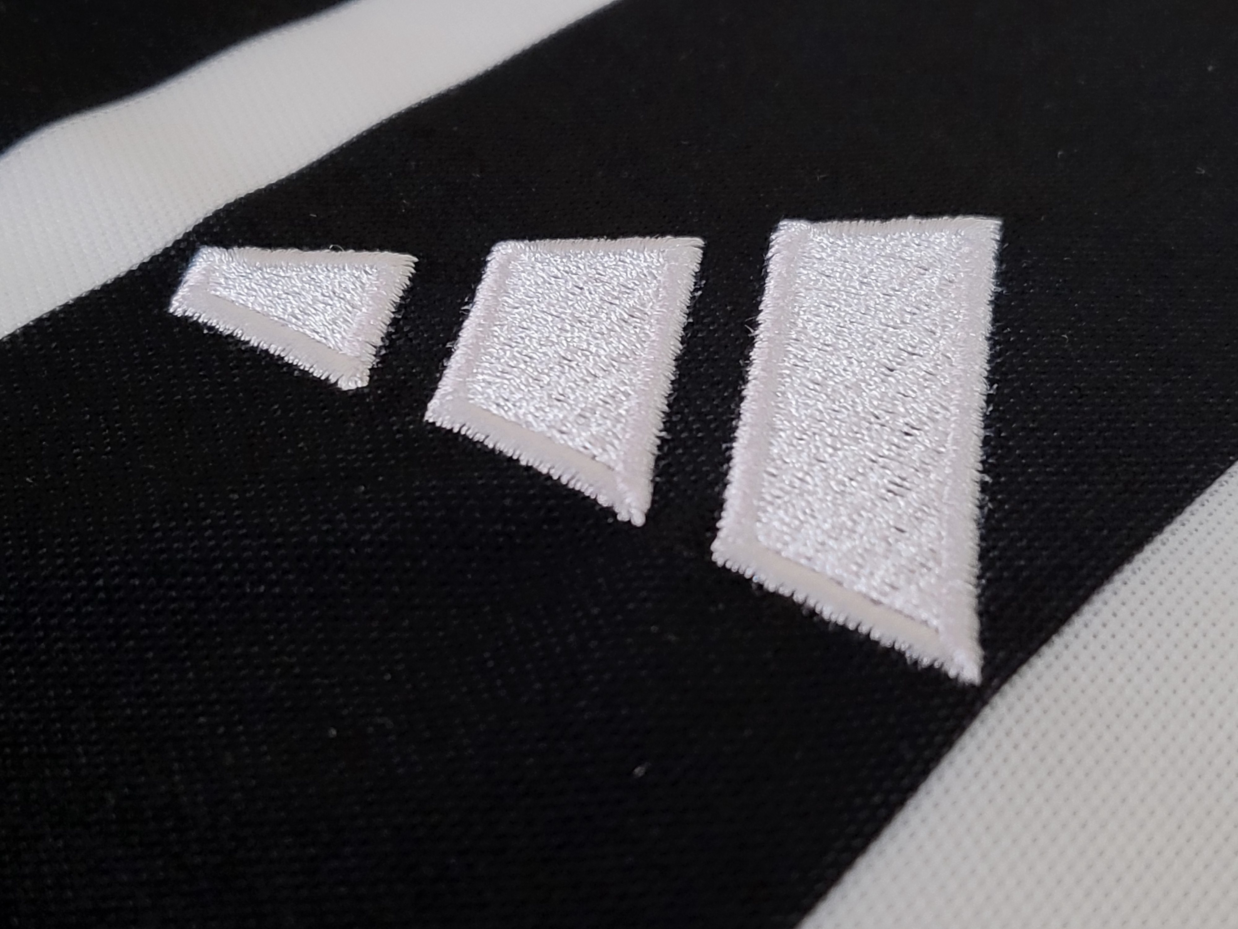 Camisola Principal Atlético Mineiro 23/24 - Versão adepto 6