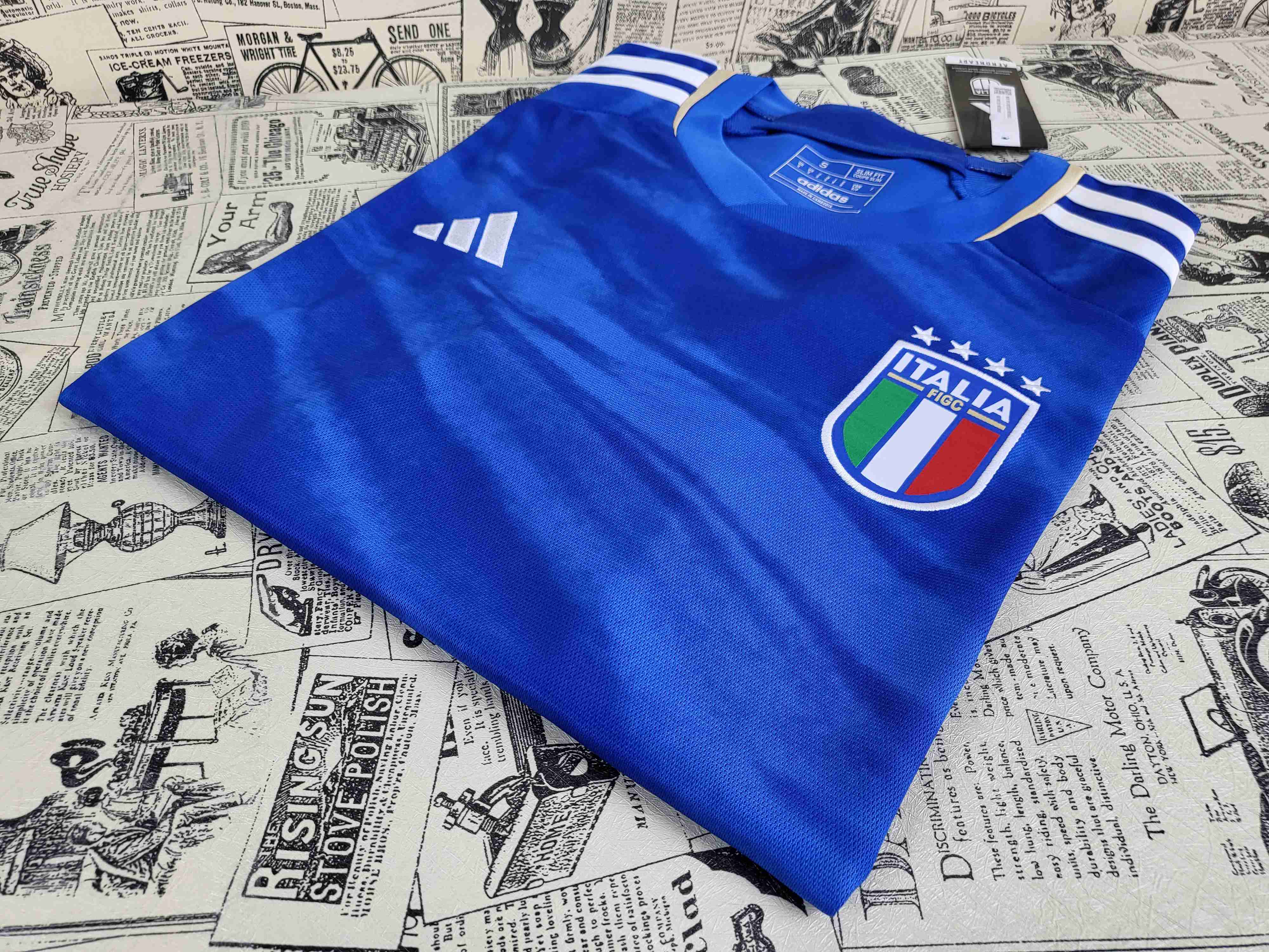 Camisola principal Itália 2023 - Versão adepto 1