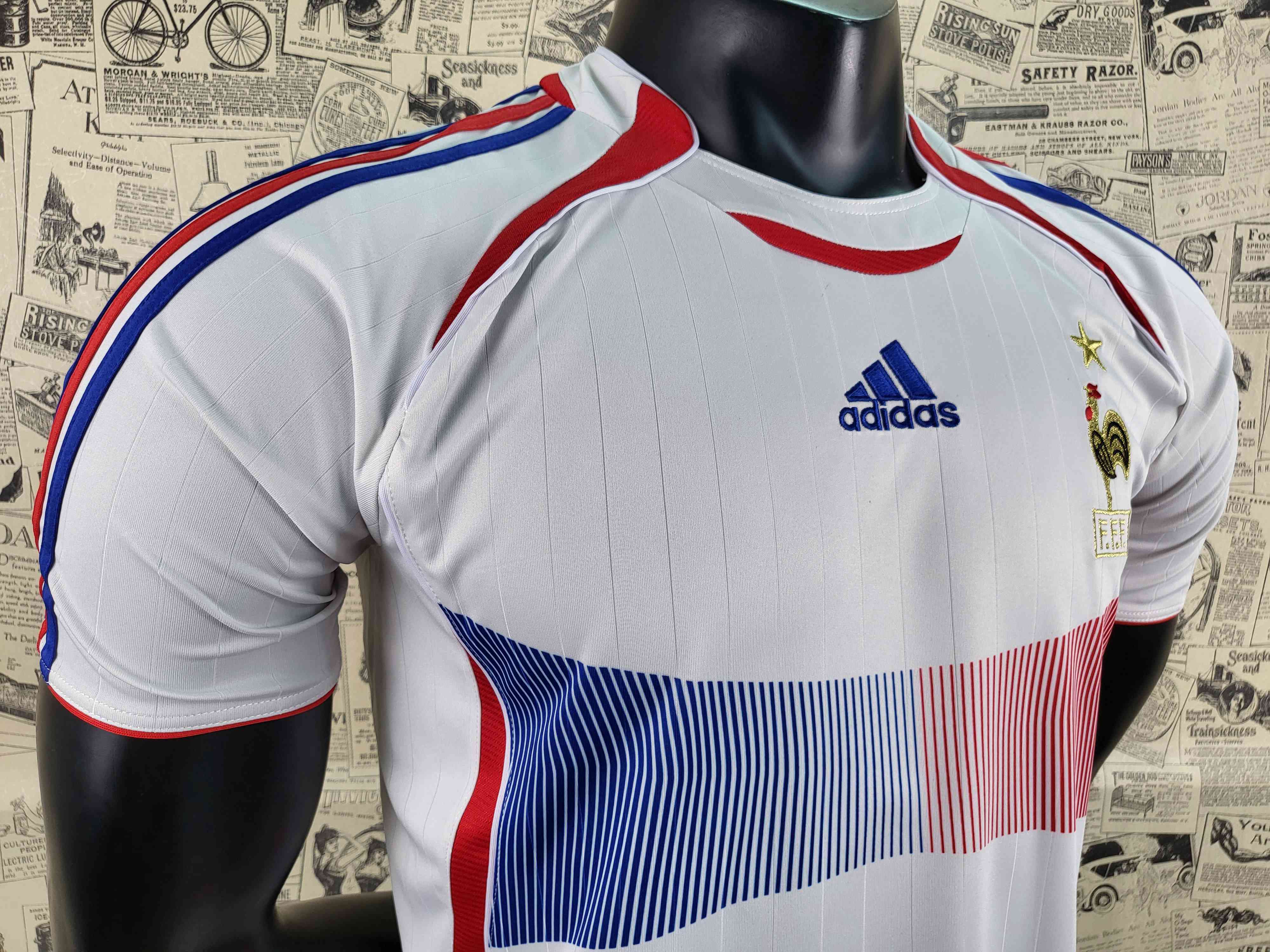 Camisola alternativa França 2006 - Versão adepto 12