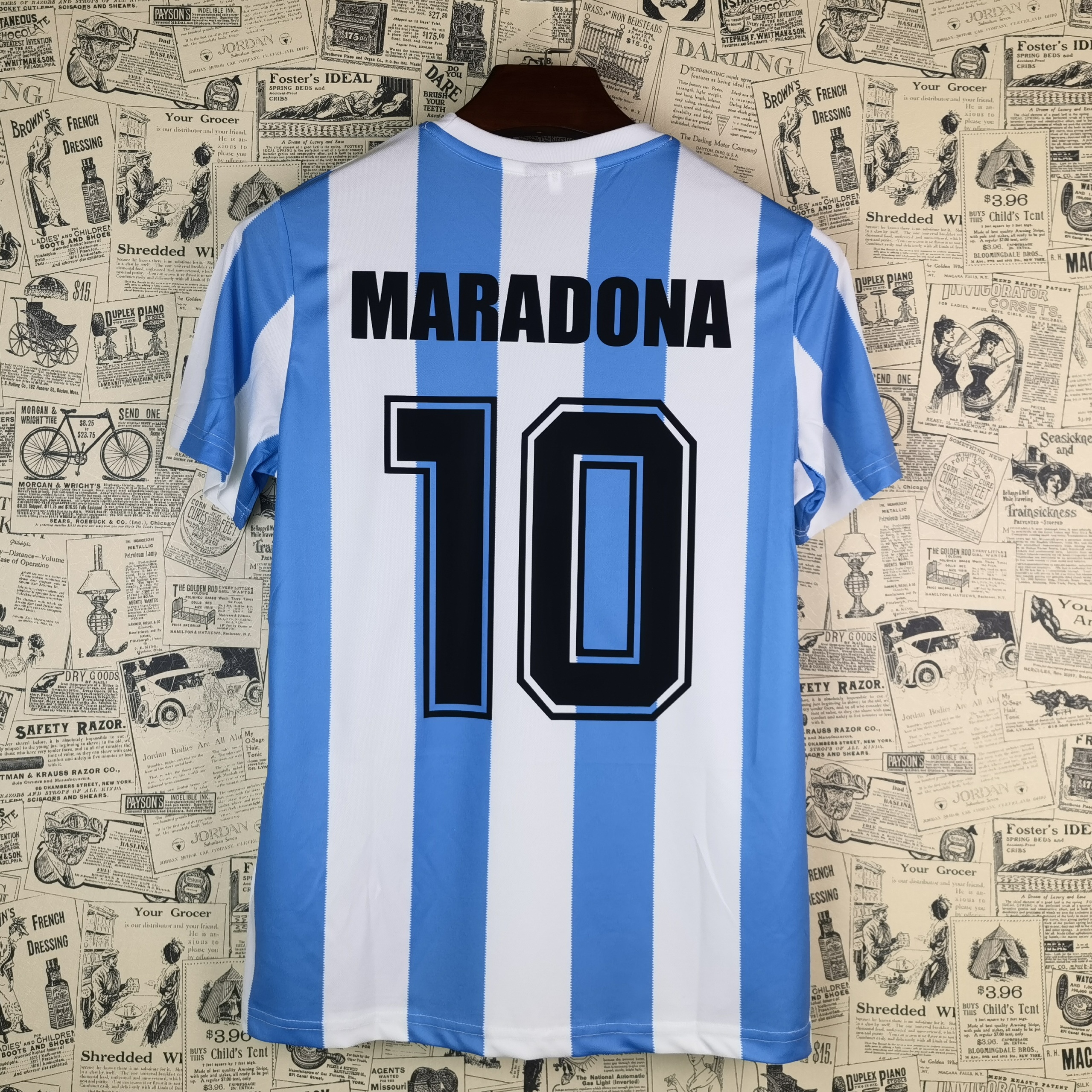 Camisola principal Argentina 1986 - Maradona 10 - Versão adepto 3