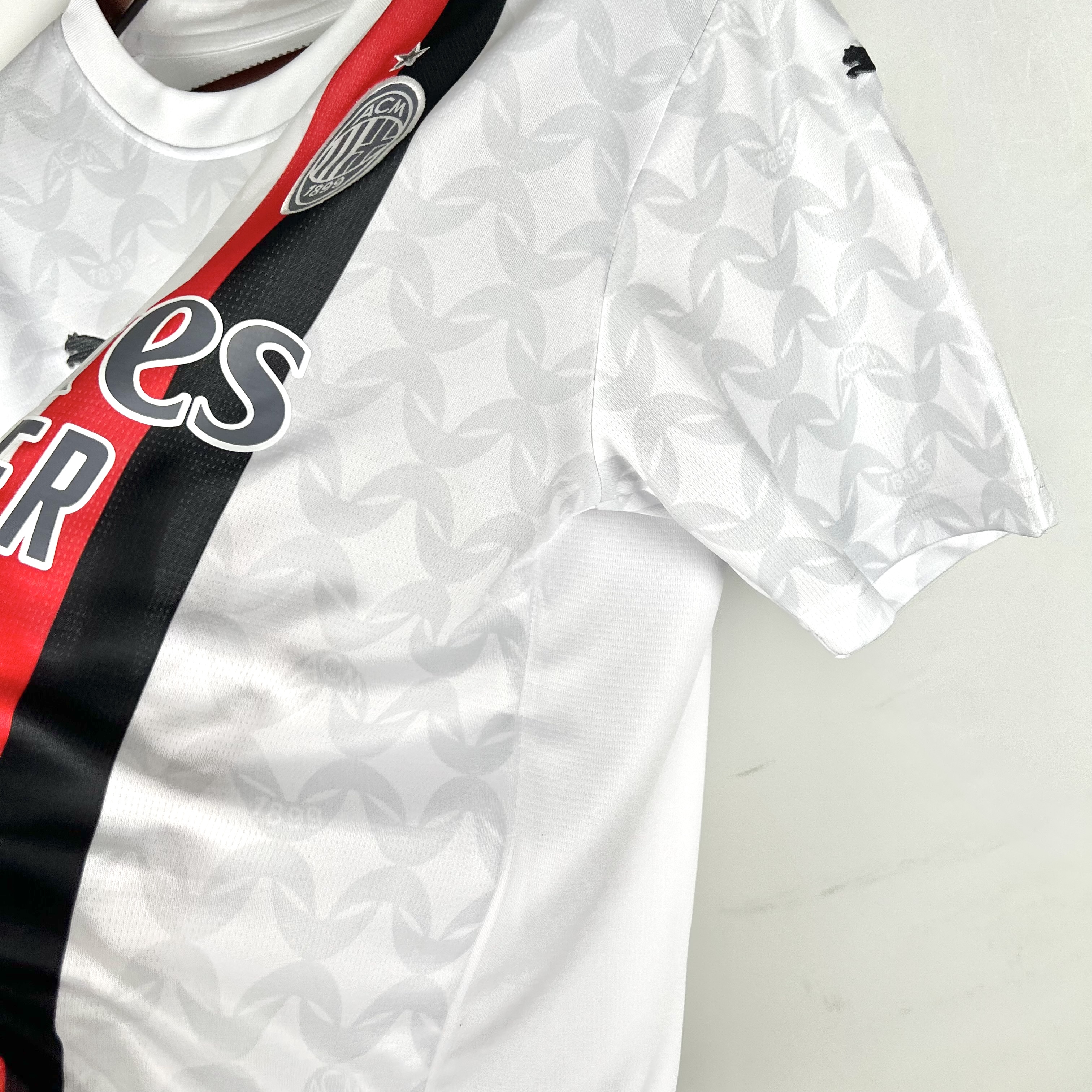 Camisola alternativa AC Milan 23/24 - Versão adepto 8