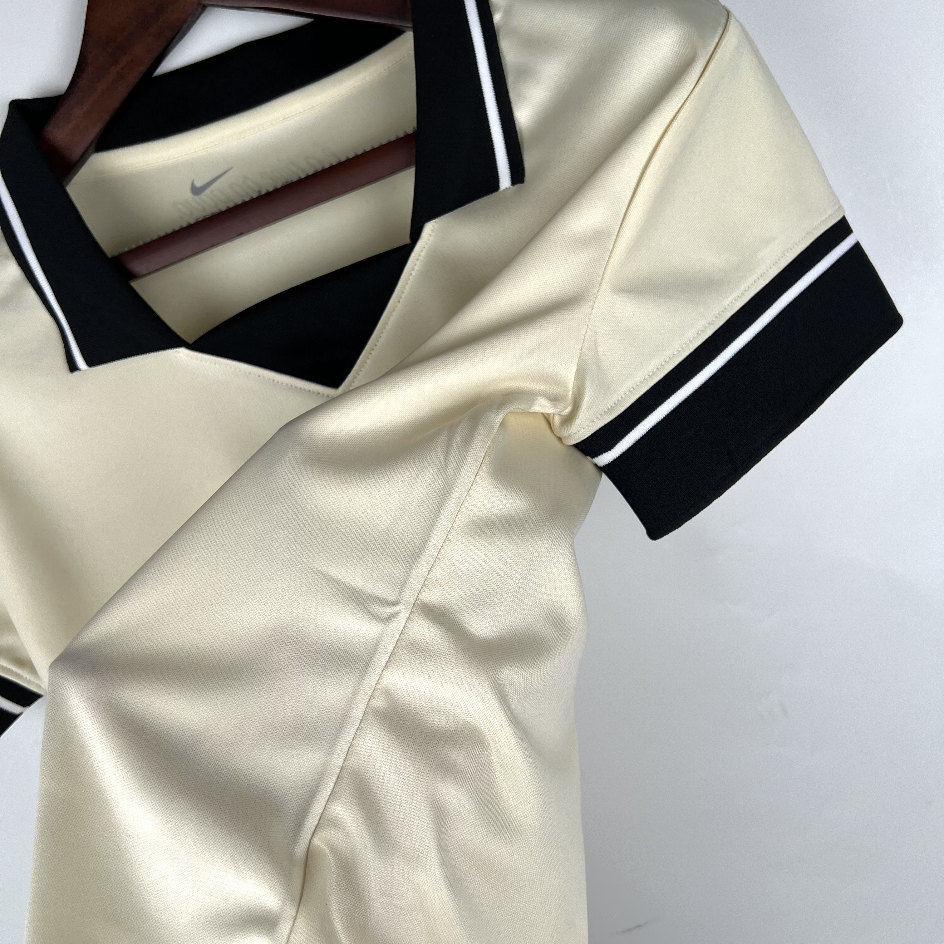 4ª Camisola Corinthians 23/24 versão feminina 6