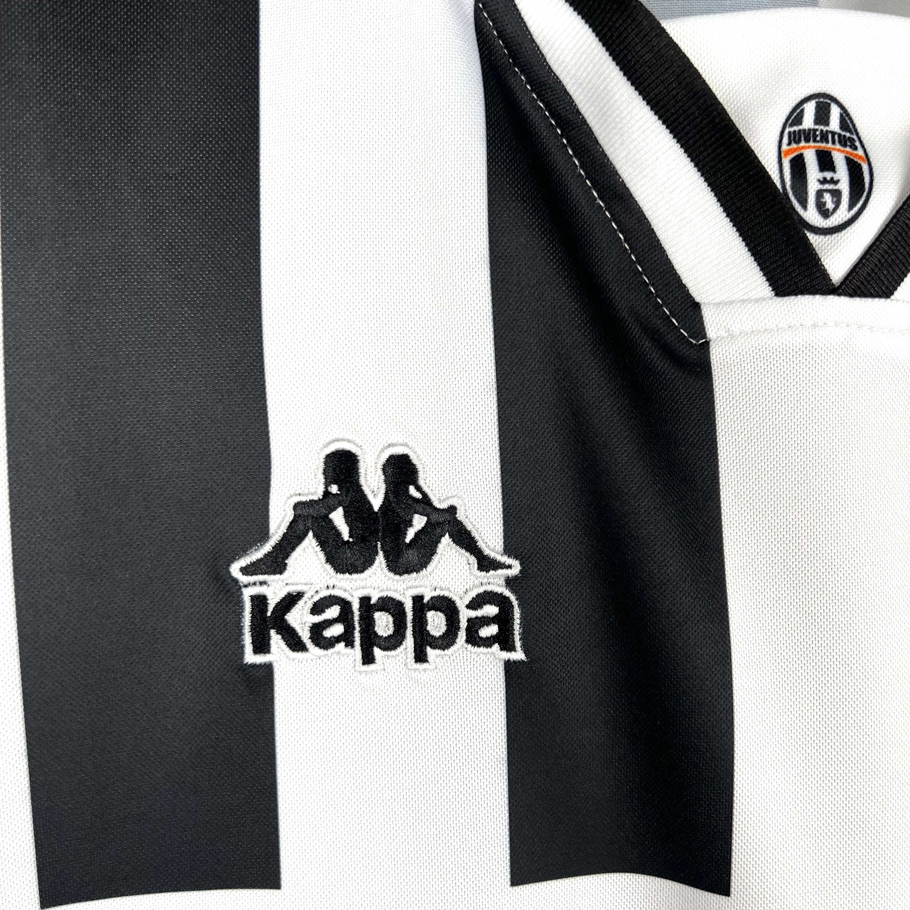 Camisola Principal Juventus 1996/1997 - Versão adepto 5