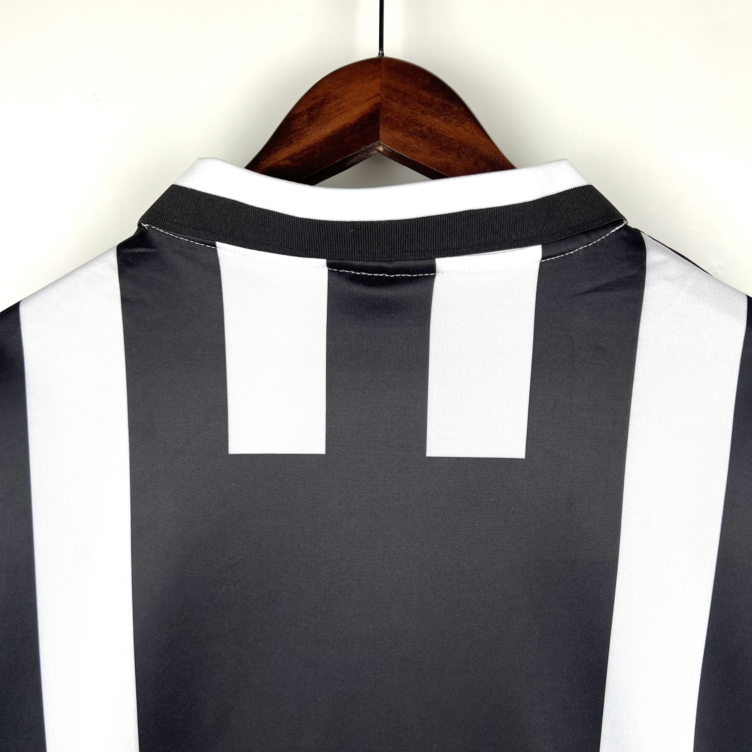 Camisola Principal Juventus 1996/1997 - Versão adepto 7